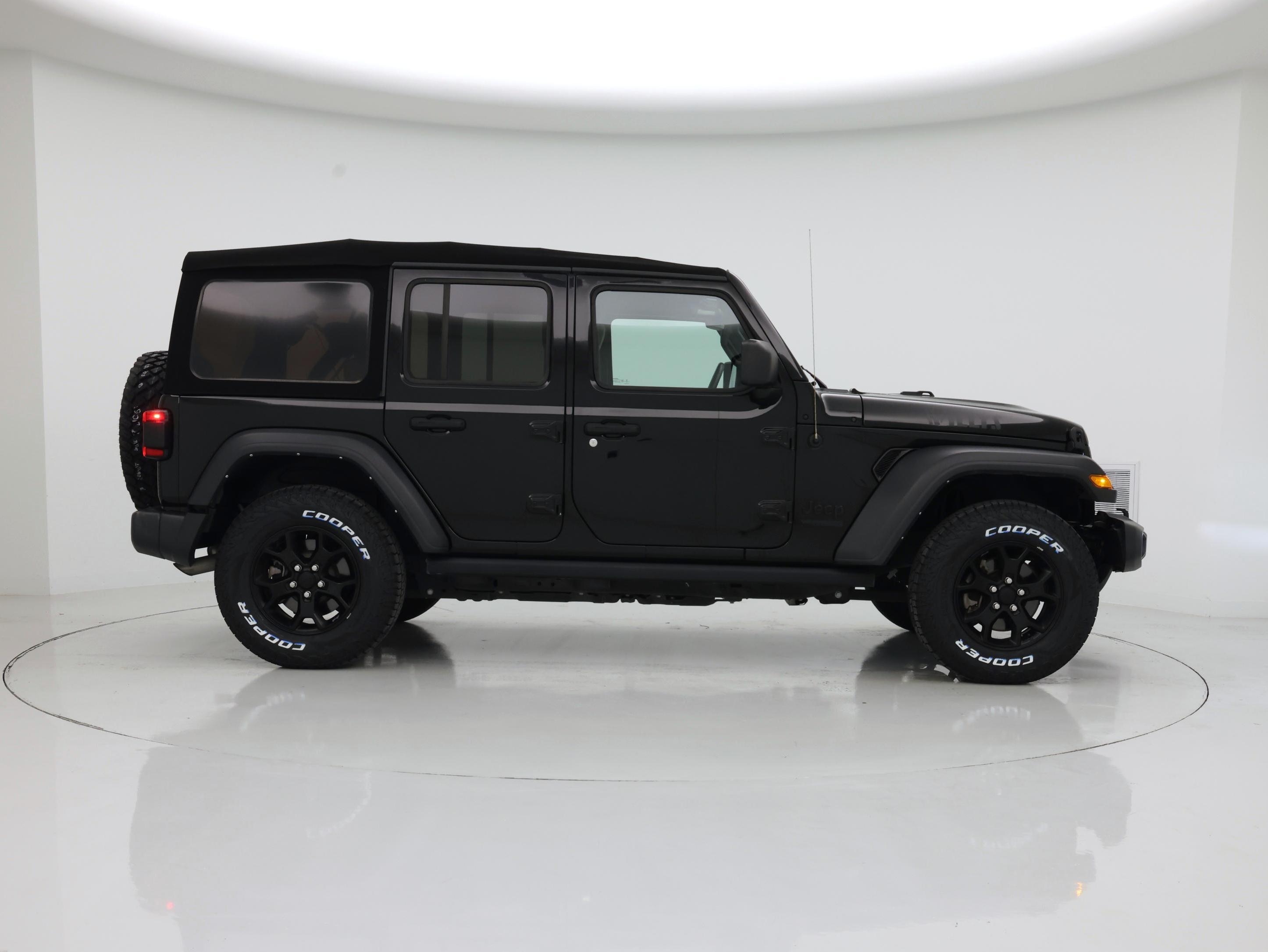 Thumbnail: 2021 Jeep Wrangler - 7