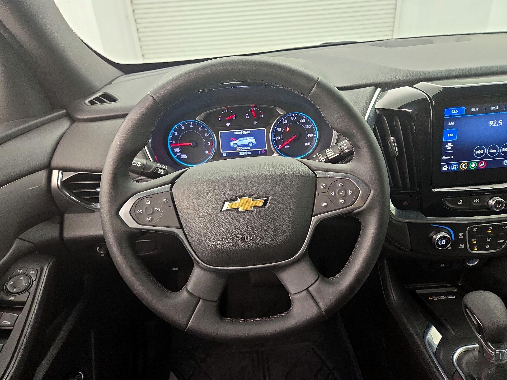 Thumbnail: 2023 Chevrolet Traverse - 10