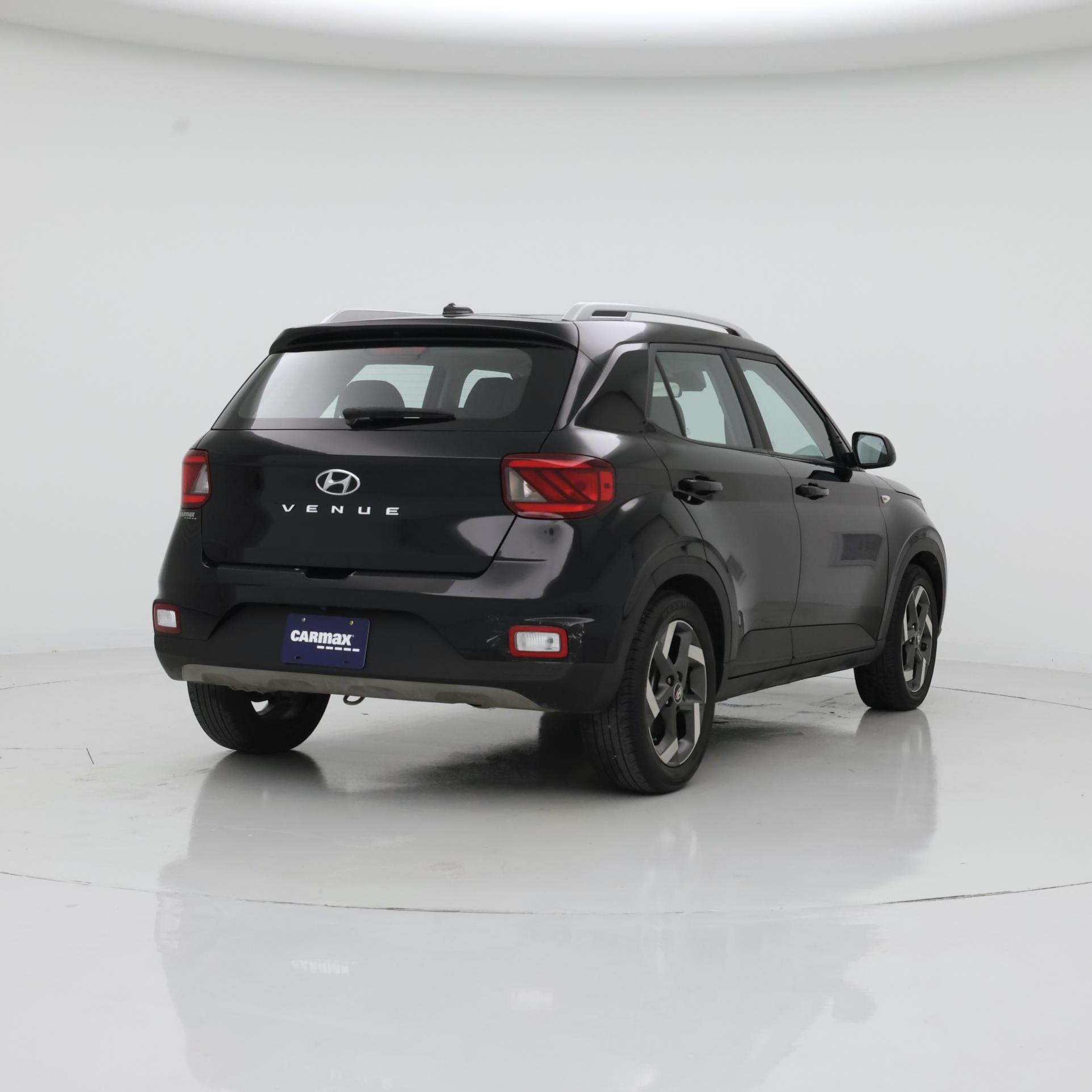 Thumbnail: 2023 Hyundai Venue - 8