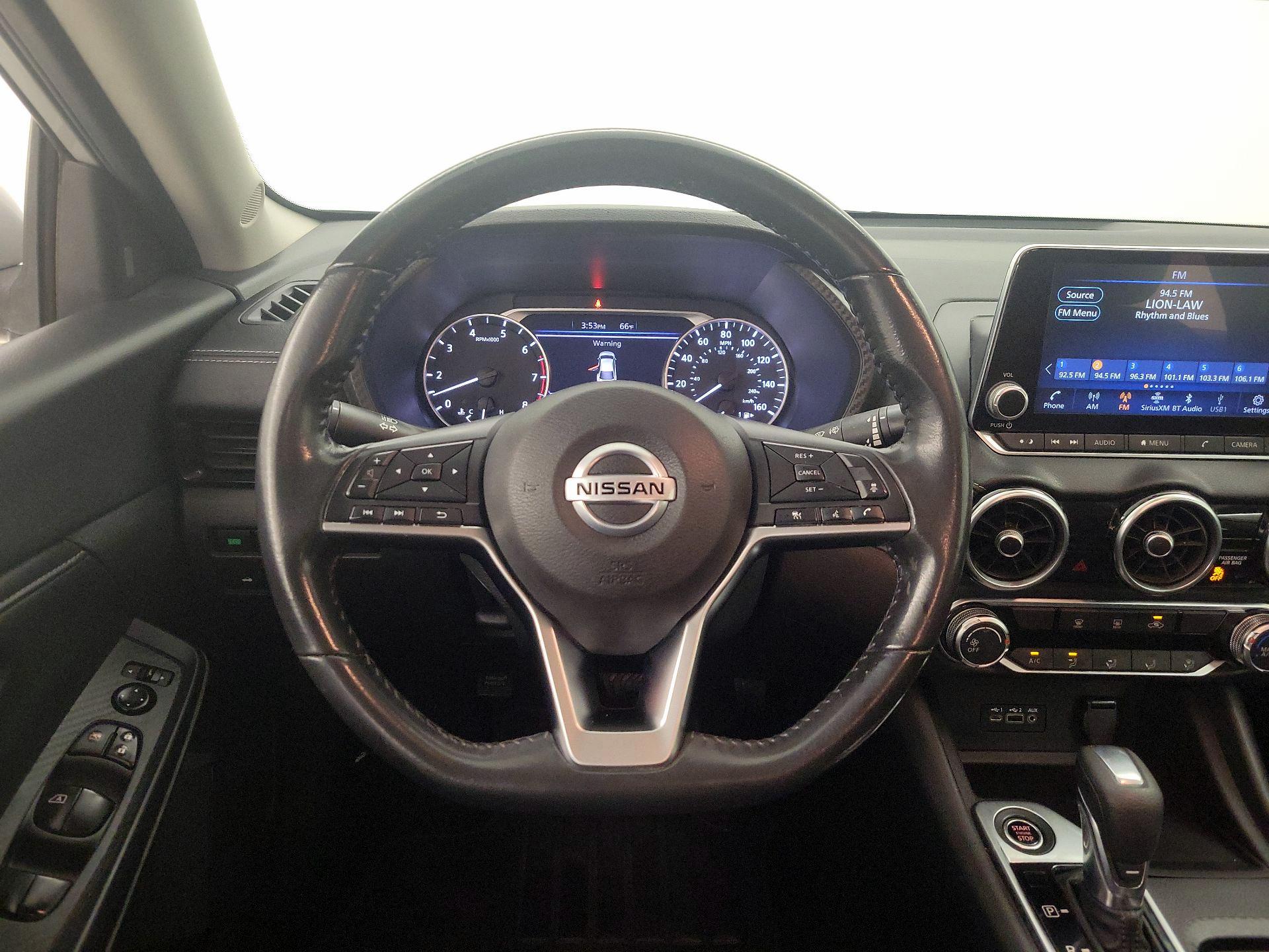 Thumbnail: 2022 Nissan Sentra - 10