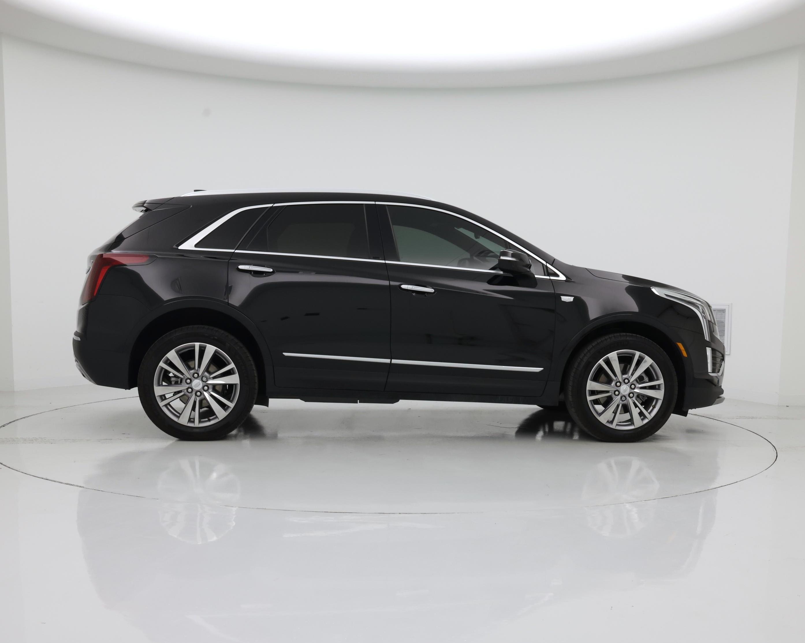 Thumbnail: 2024 Cadillac XT5 - 7