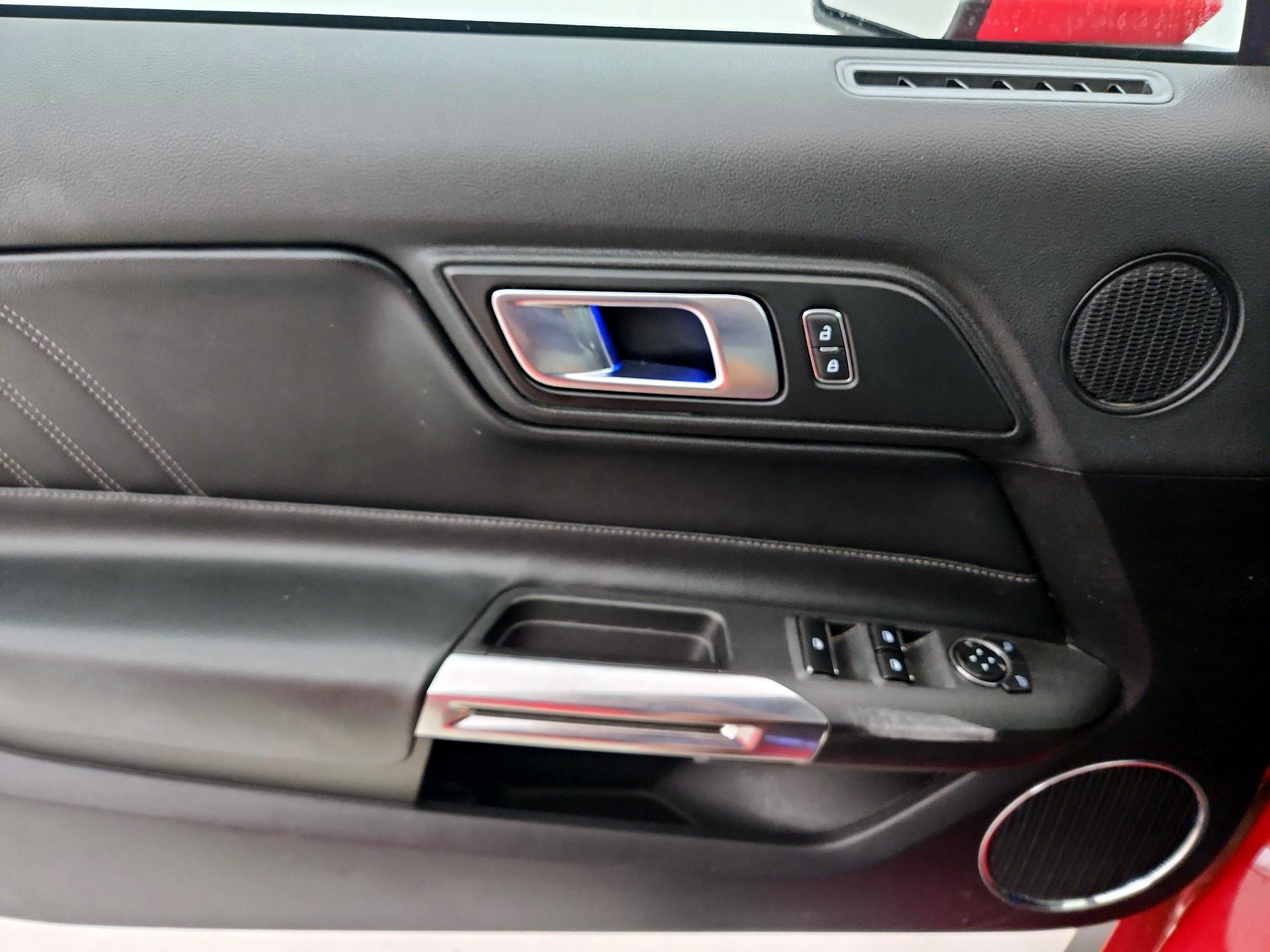 Thumbnail: 2022 Ford Mustang - 12