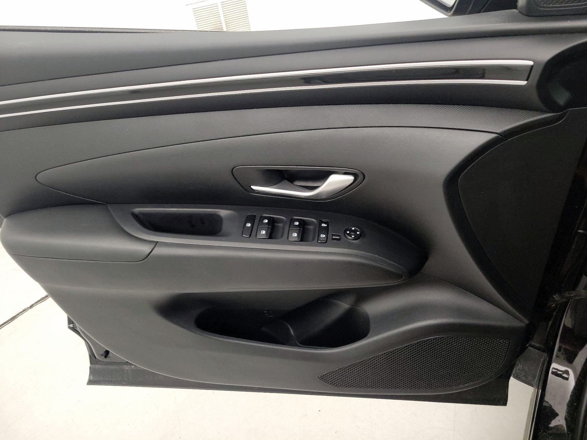 Thumbnail: 2023 Hyundai Tucson - 12