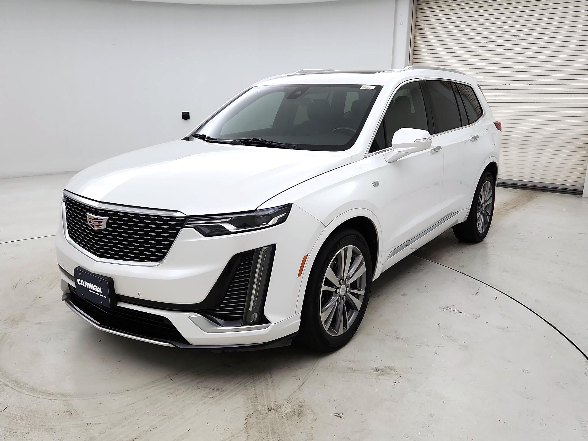 Thumbnail: 2022 Cadillac XT6 - 3