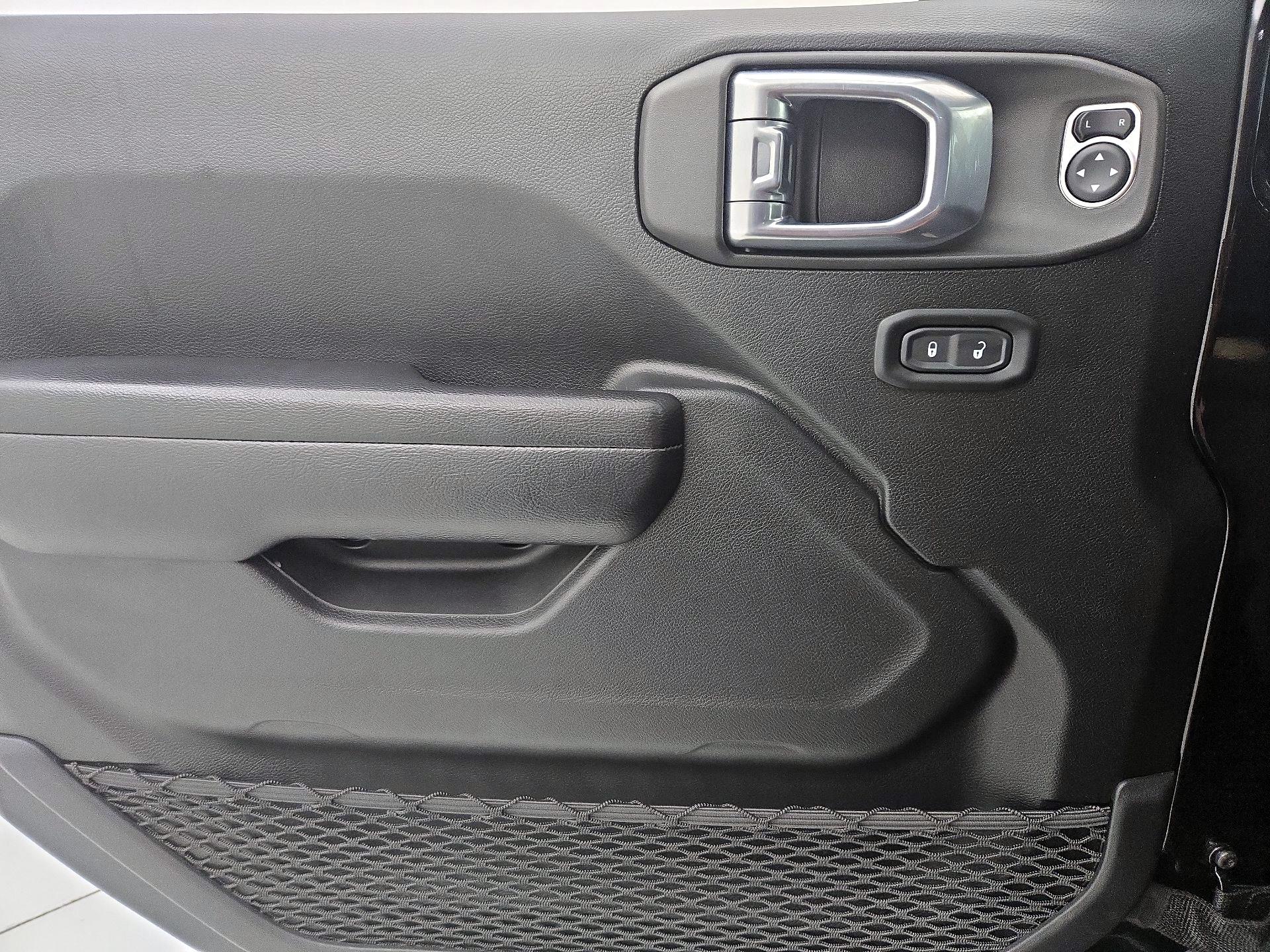 Thumbnail: 2021 Jeep Wrangler - 12