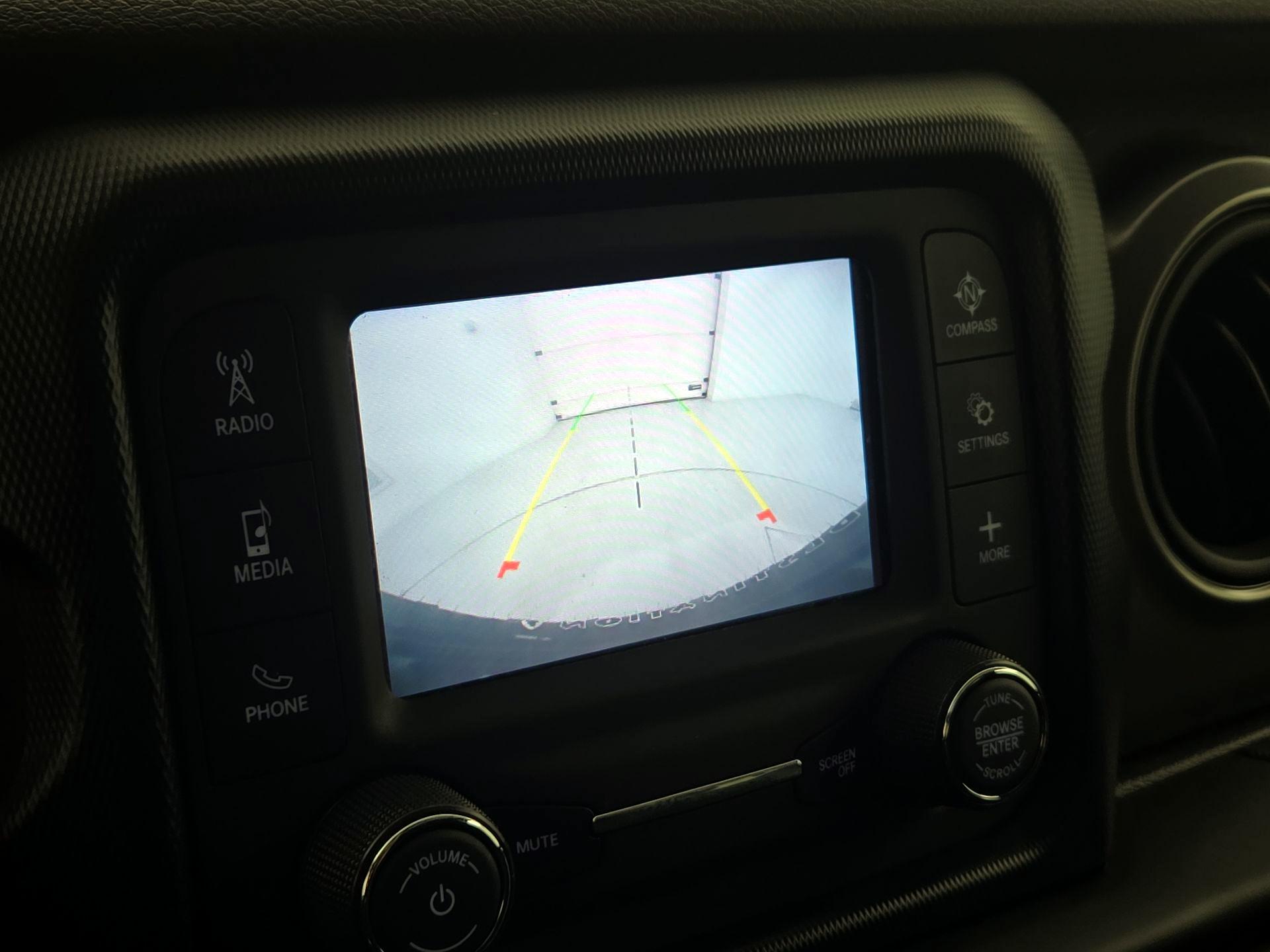 Thumbnail: 2021 Jeep Wrangler - 14