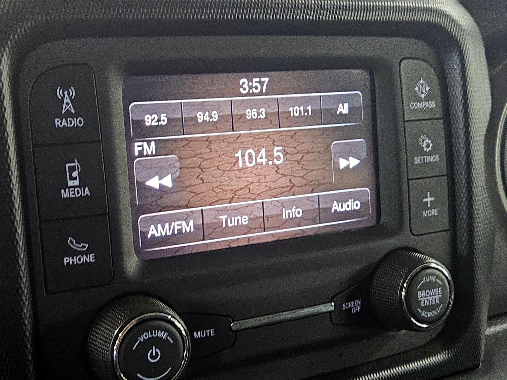 Thumbnail: 2021 Jeep Wrangler - 15