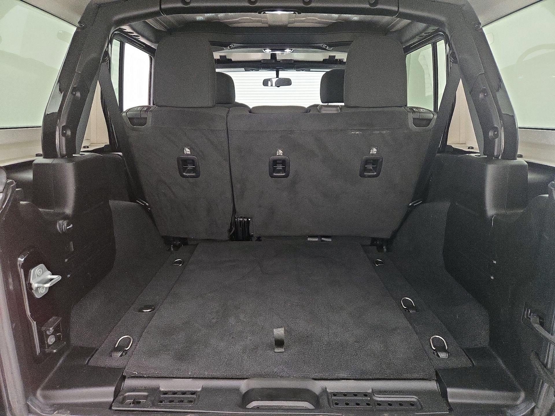 Thumbnail: 2021 Jeep Wrangler - 20