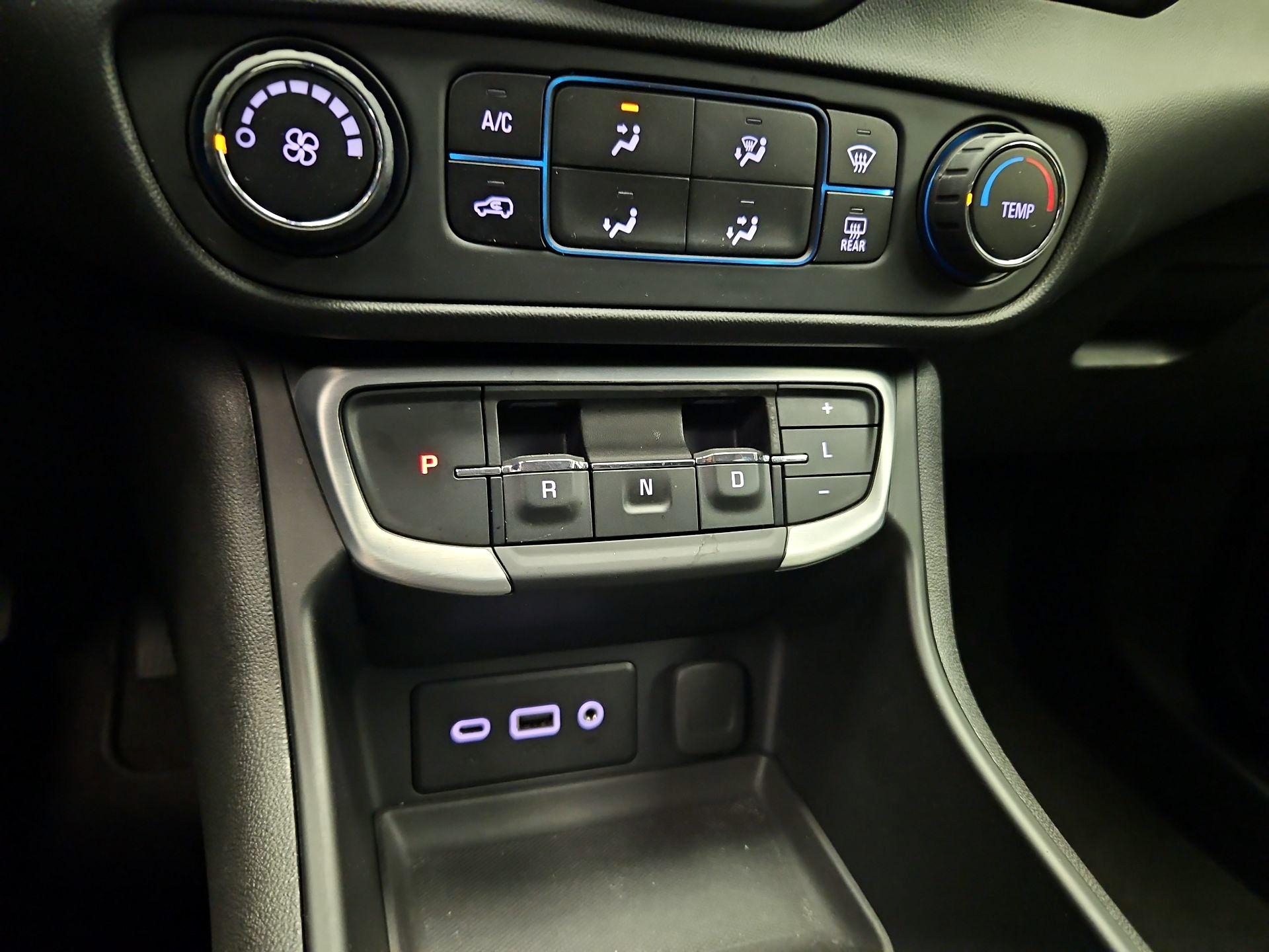 Thumbnail: 2022 GMC Terrain - 16