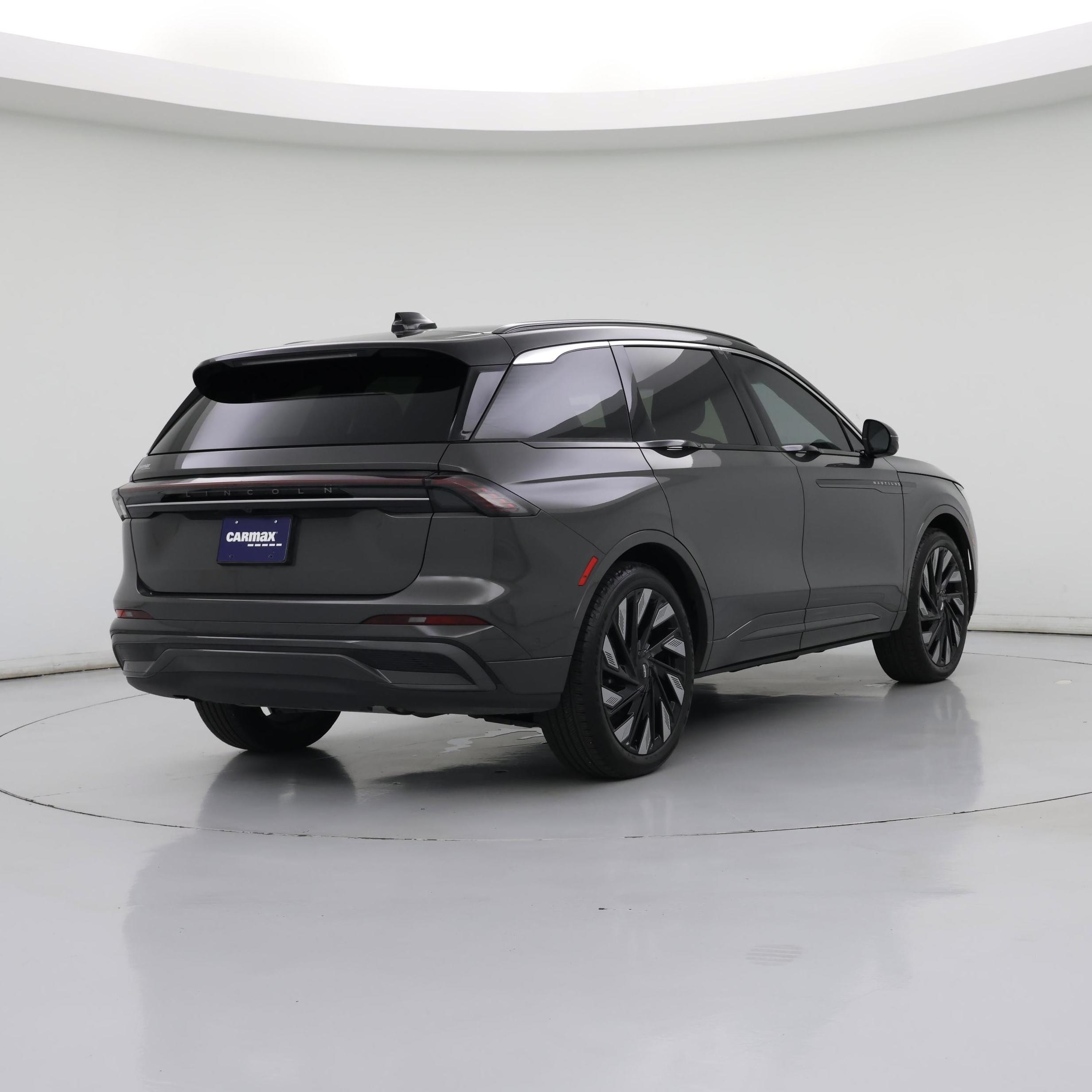 Thumbnail: 2024 Lincoln Nautilus - 8