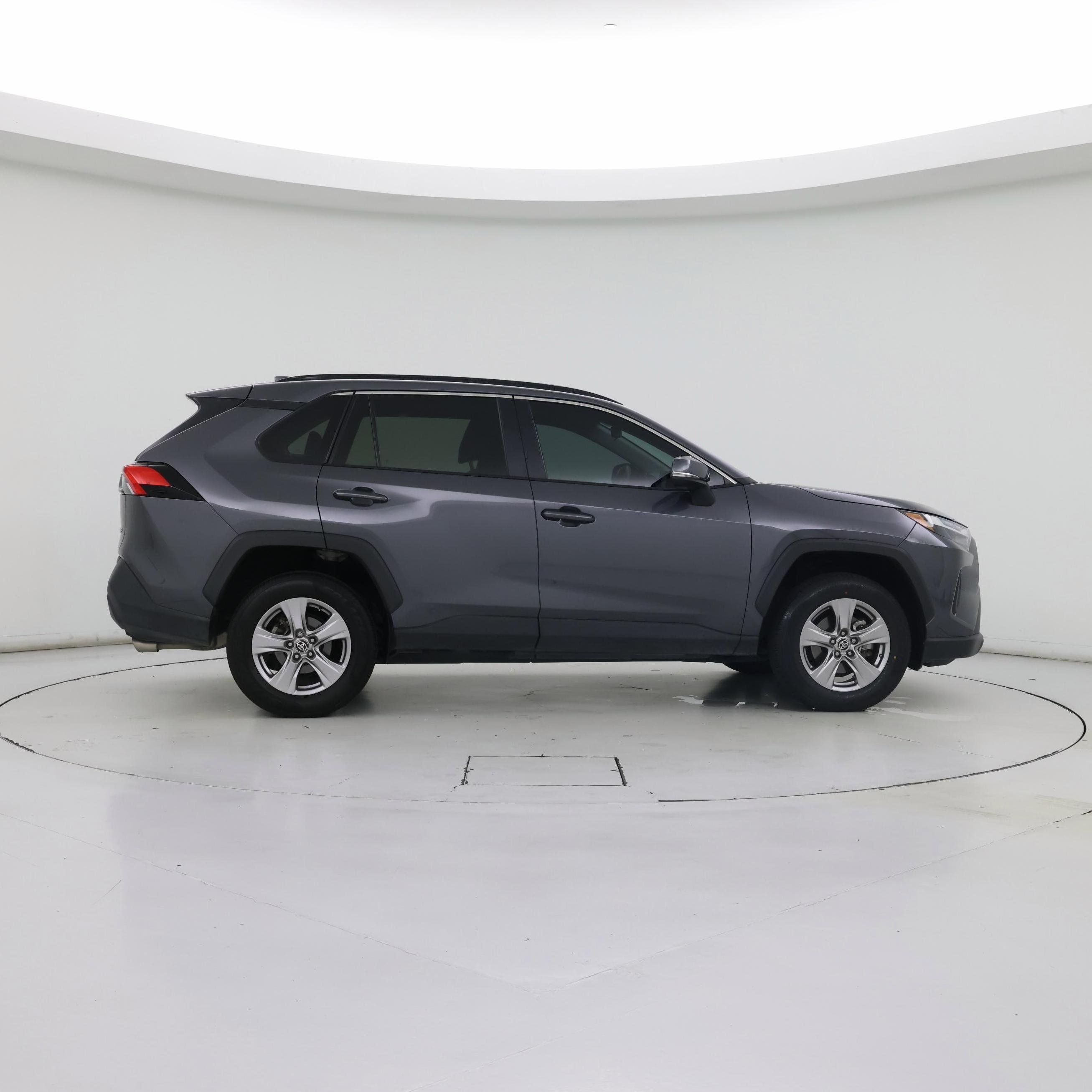 Thumbnail: 2022 Toyota RAV4 - 7