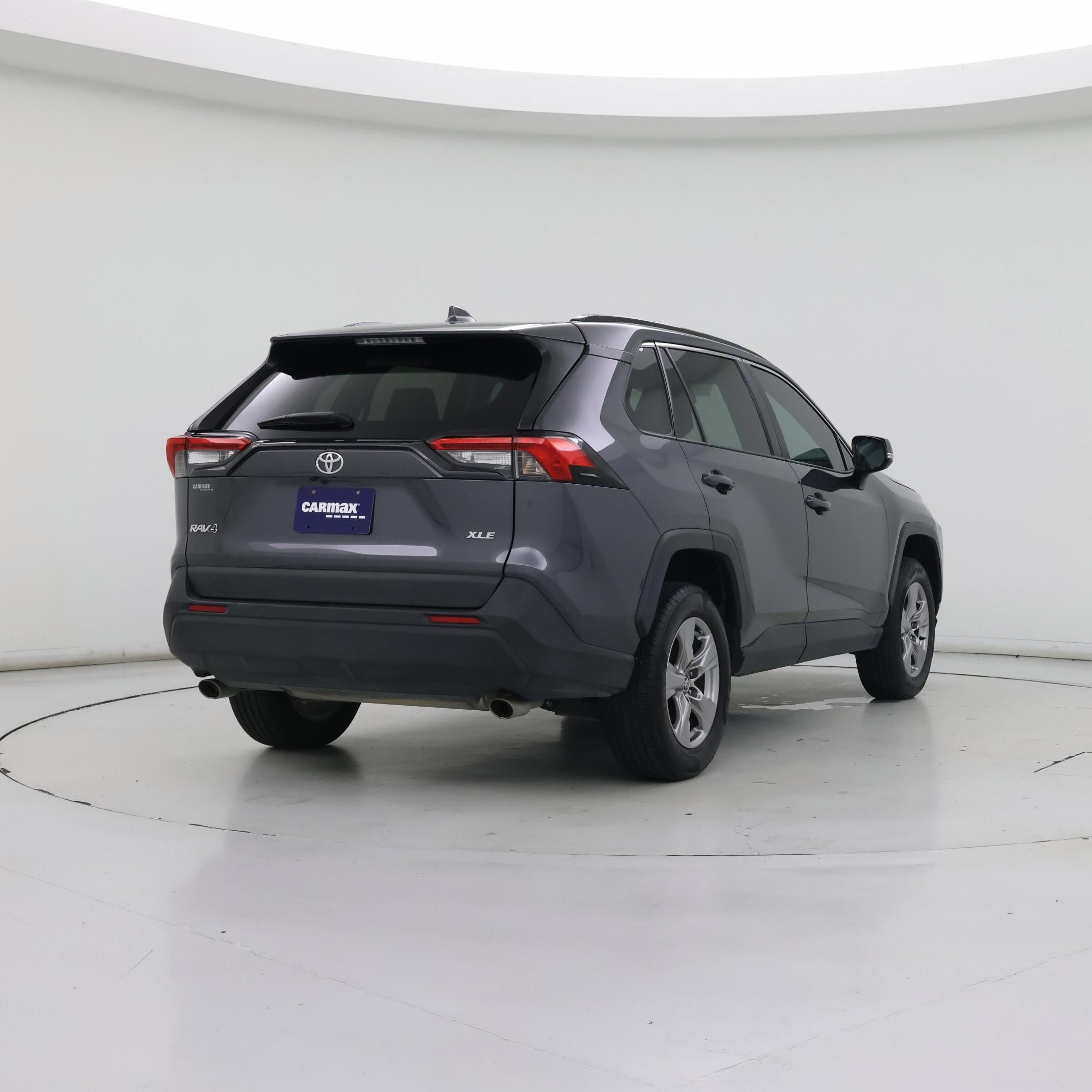 Thumbnail: 2022 Toyota RAV4 - 8