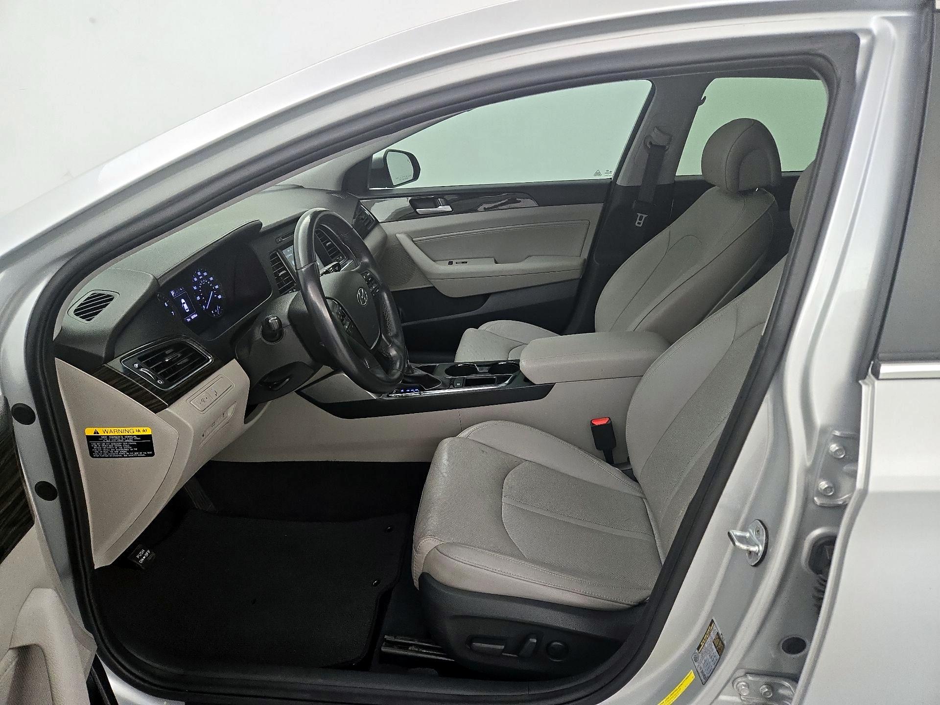 Thumbnail: 2017 Hyundai Sonata - 11