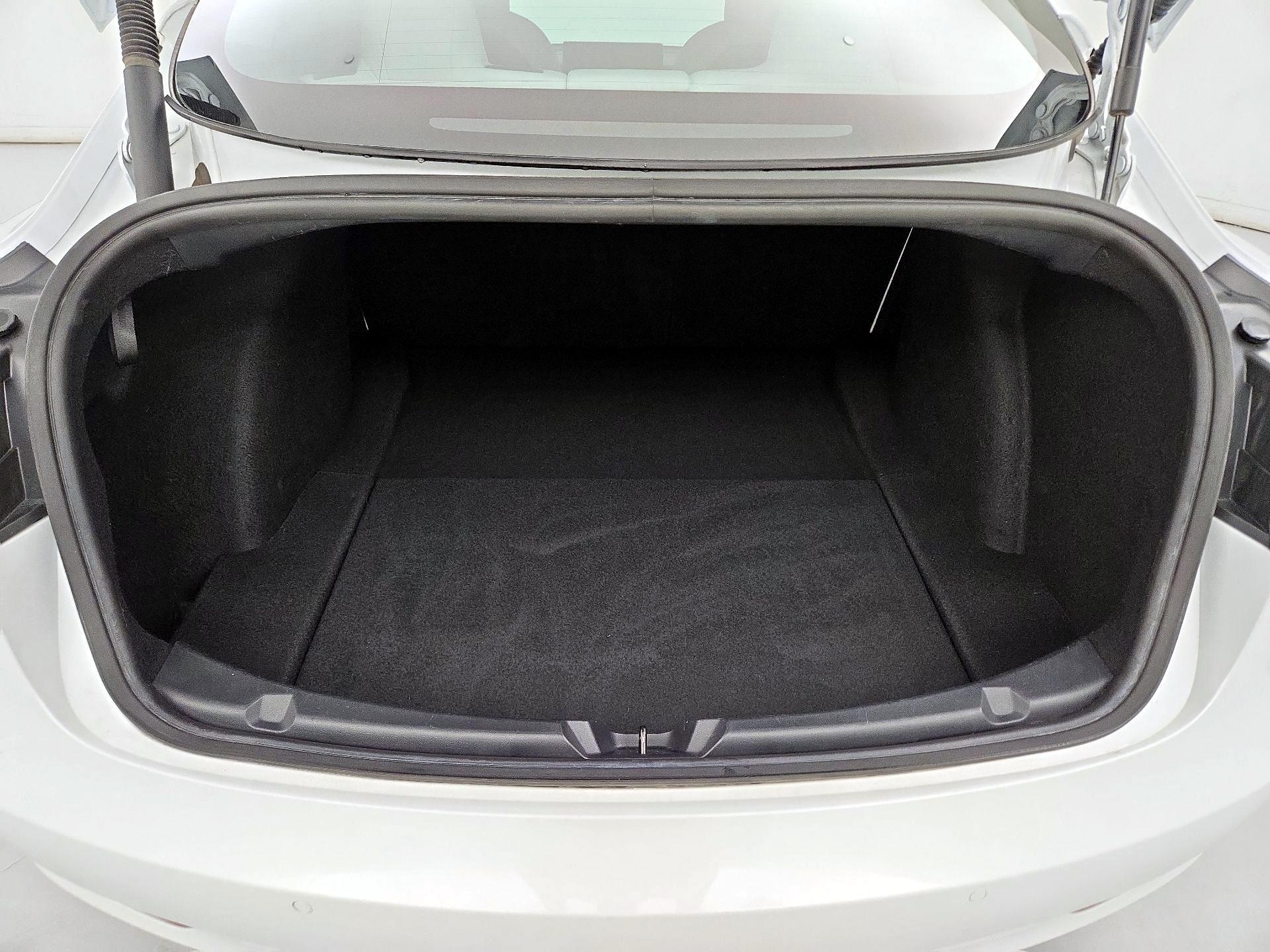 Thumbnail: 2022 Tesla Model 3 - 20