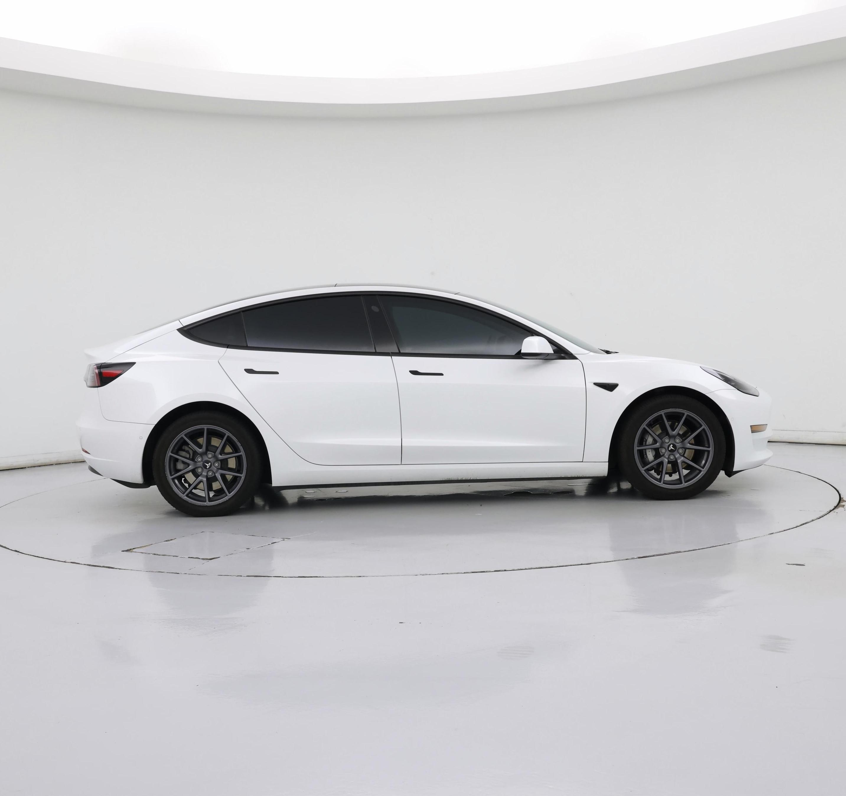Thumbnail: 2022 Tesla Model 3 - 7