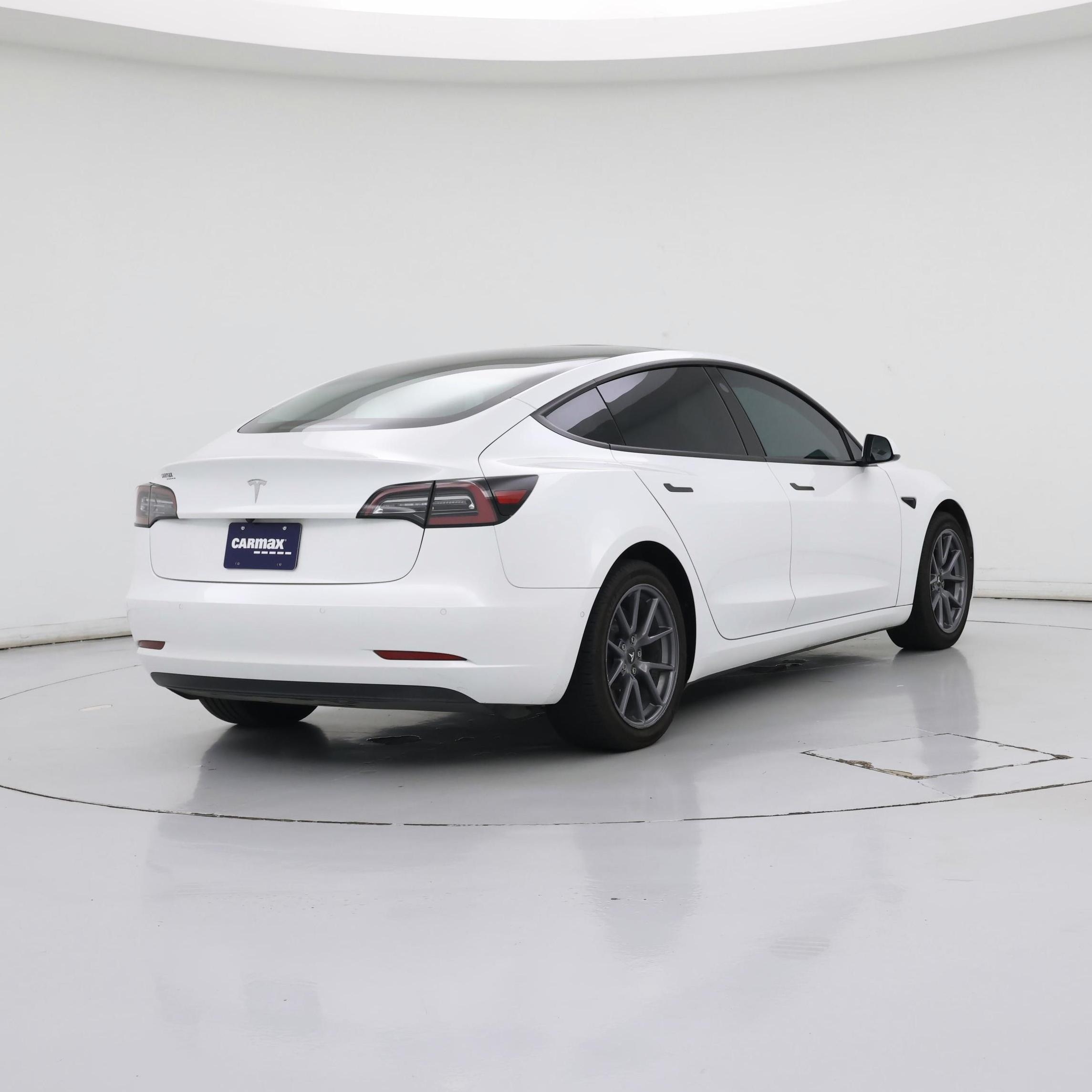 Thumbnail: 2022 Tesla Model 3 - 8