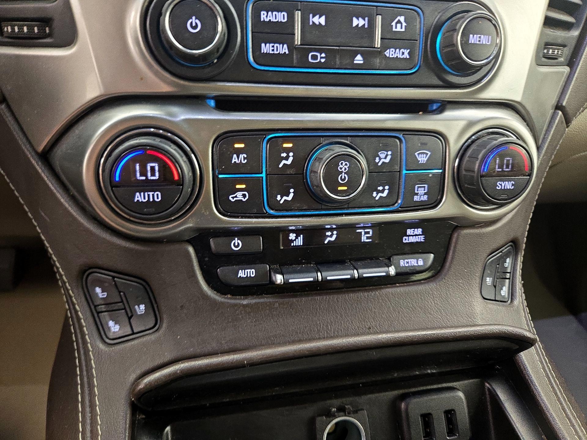 Thumbnail: 2019 Chevrolet Tahoe - 17