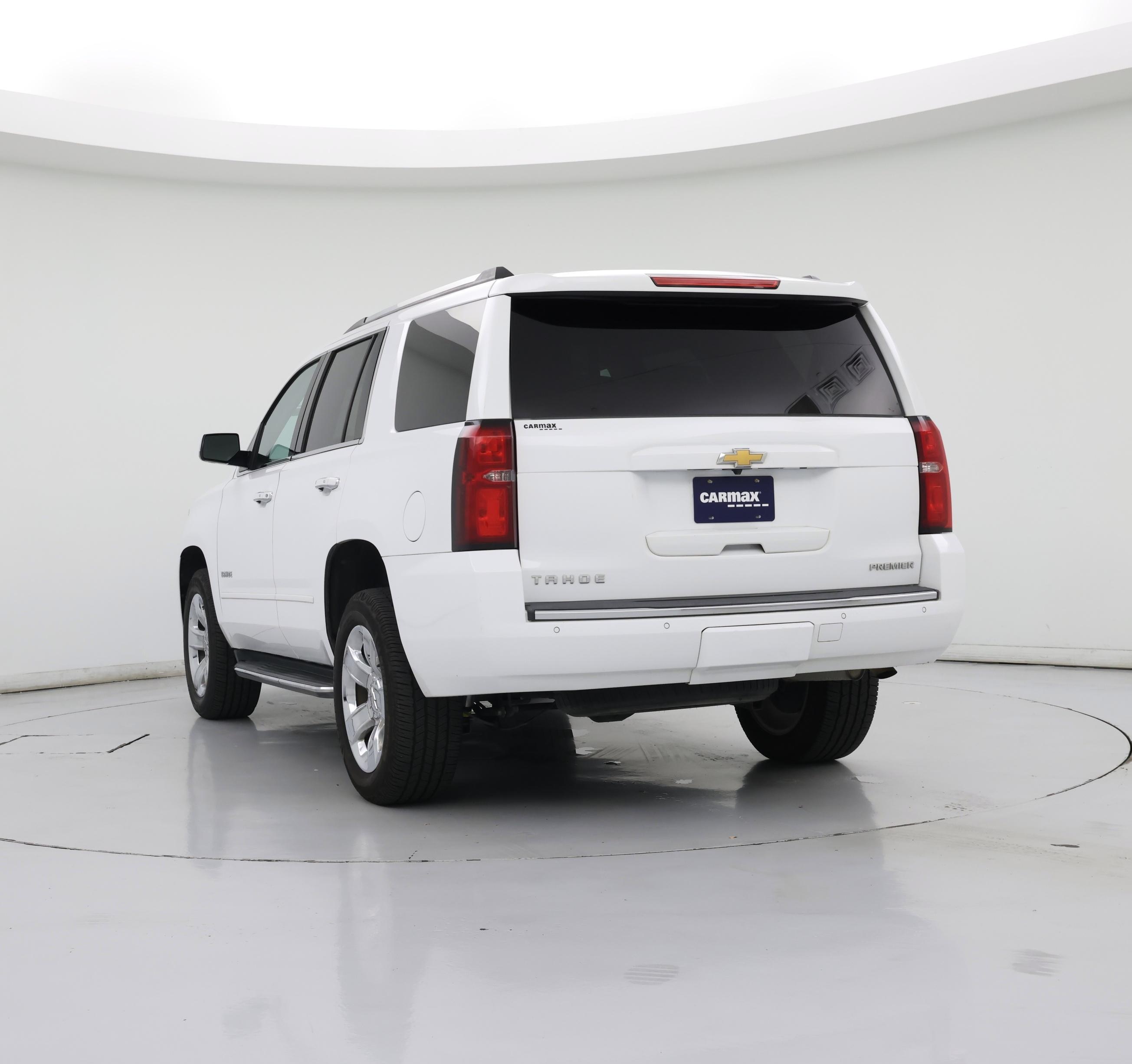 Thumbnail: 2019 Chevrolet Tahoe - 2