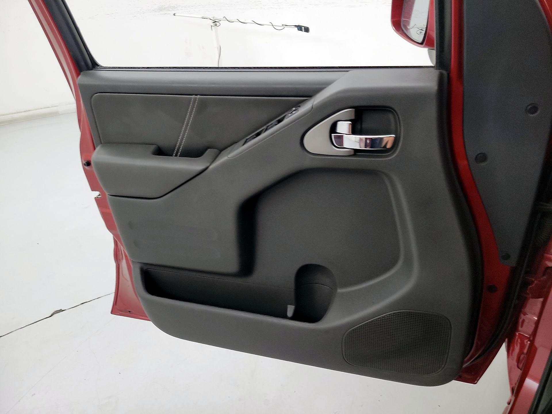 Thumbnail: 2021 Nissan Frontier - 12