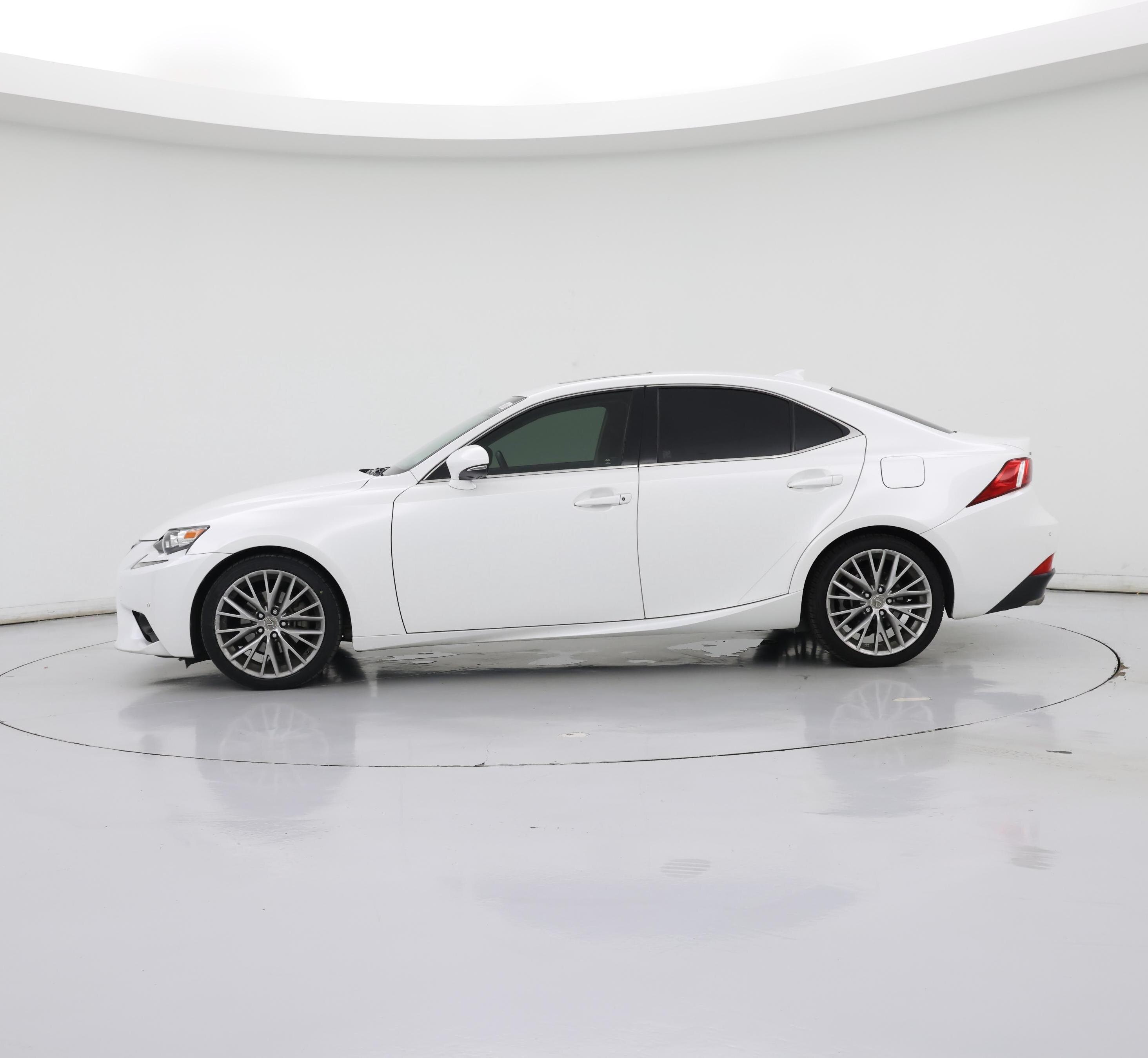 Thumbnail: 2015 Lexus IS - 3