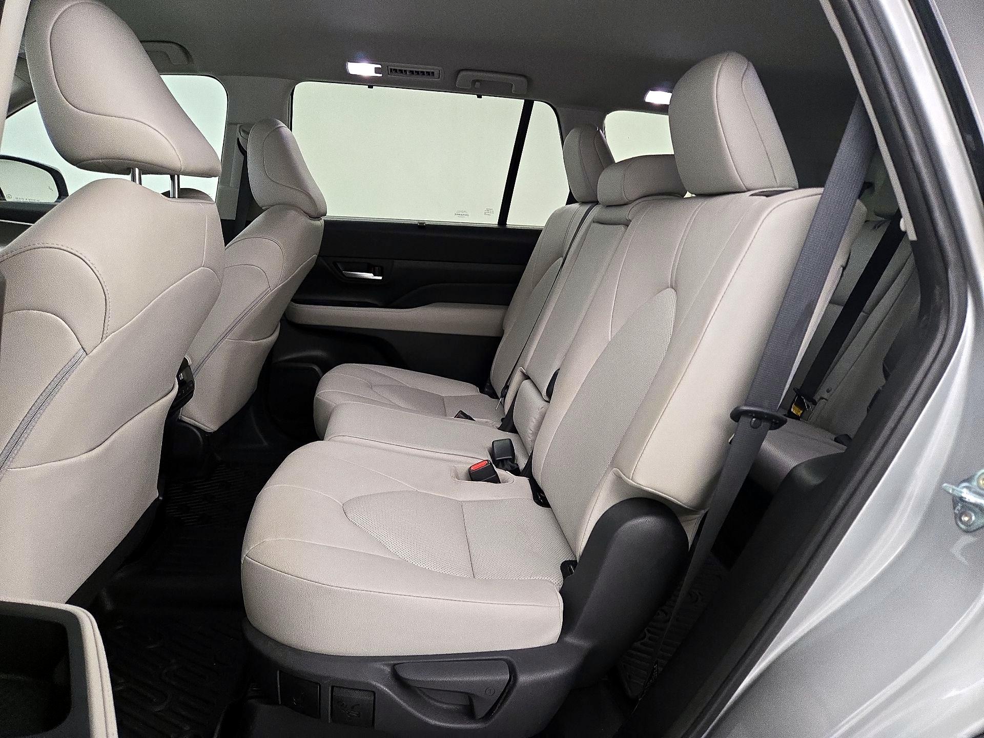 Thumbnail: 2024 Toyota Grand Highlander - 19