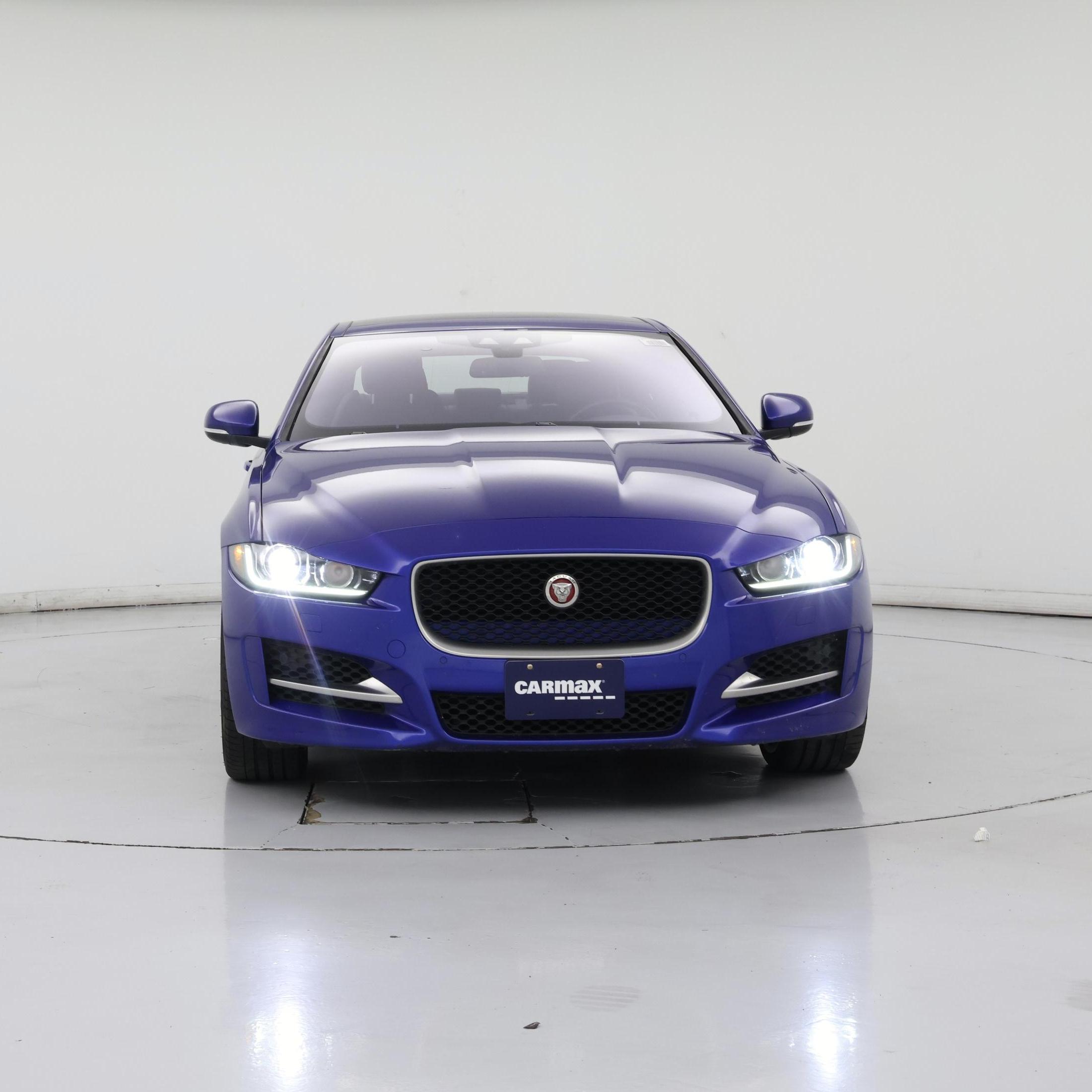 Thumbnail: 2017 Jaguar XE - 5