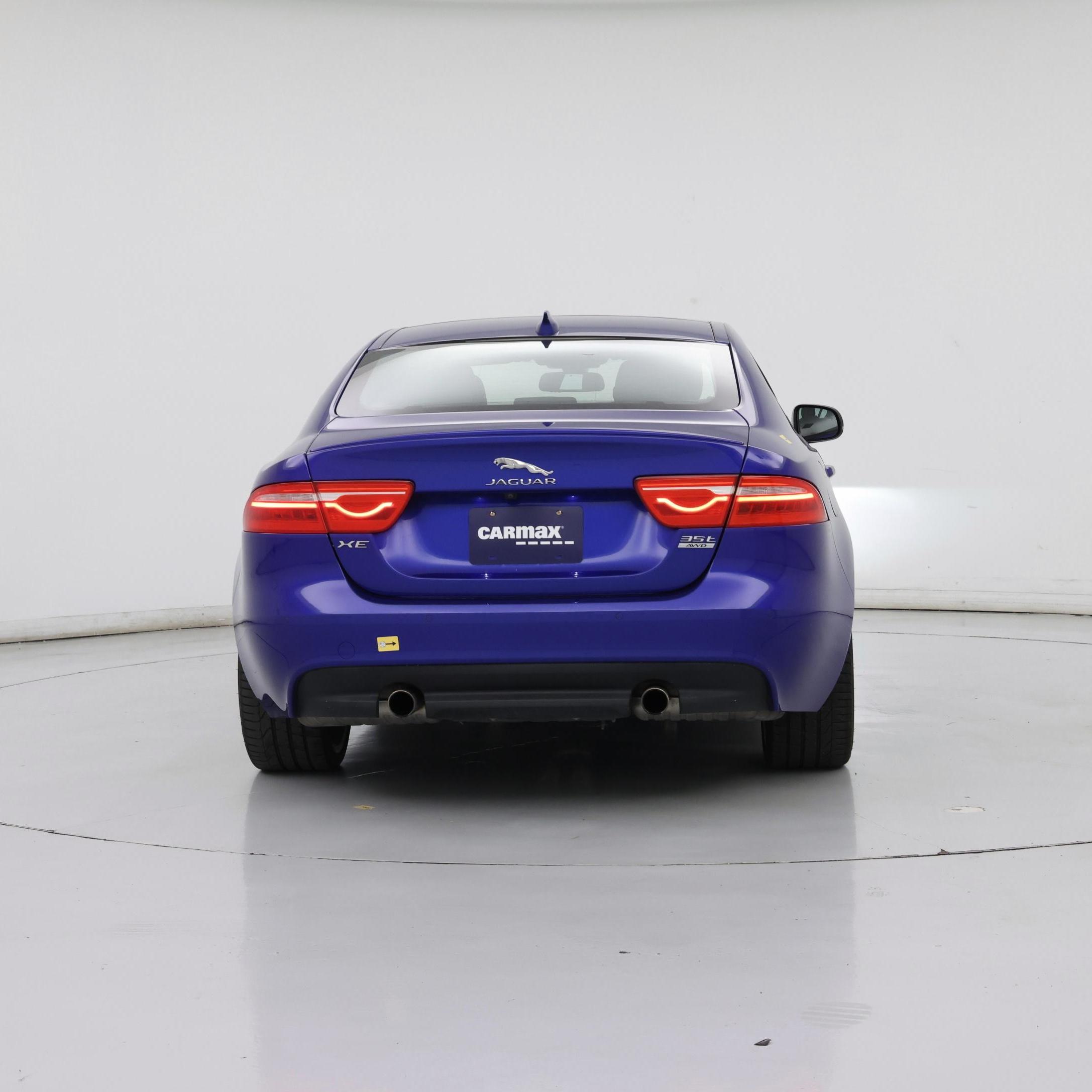 Thumbnail: 2017 Jaguar XE - 6