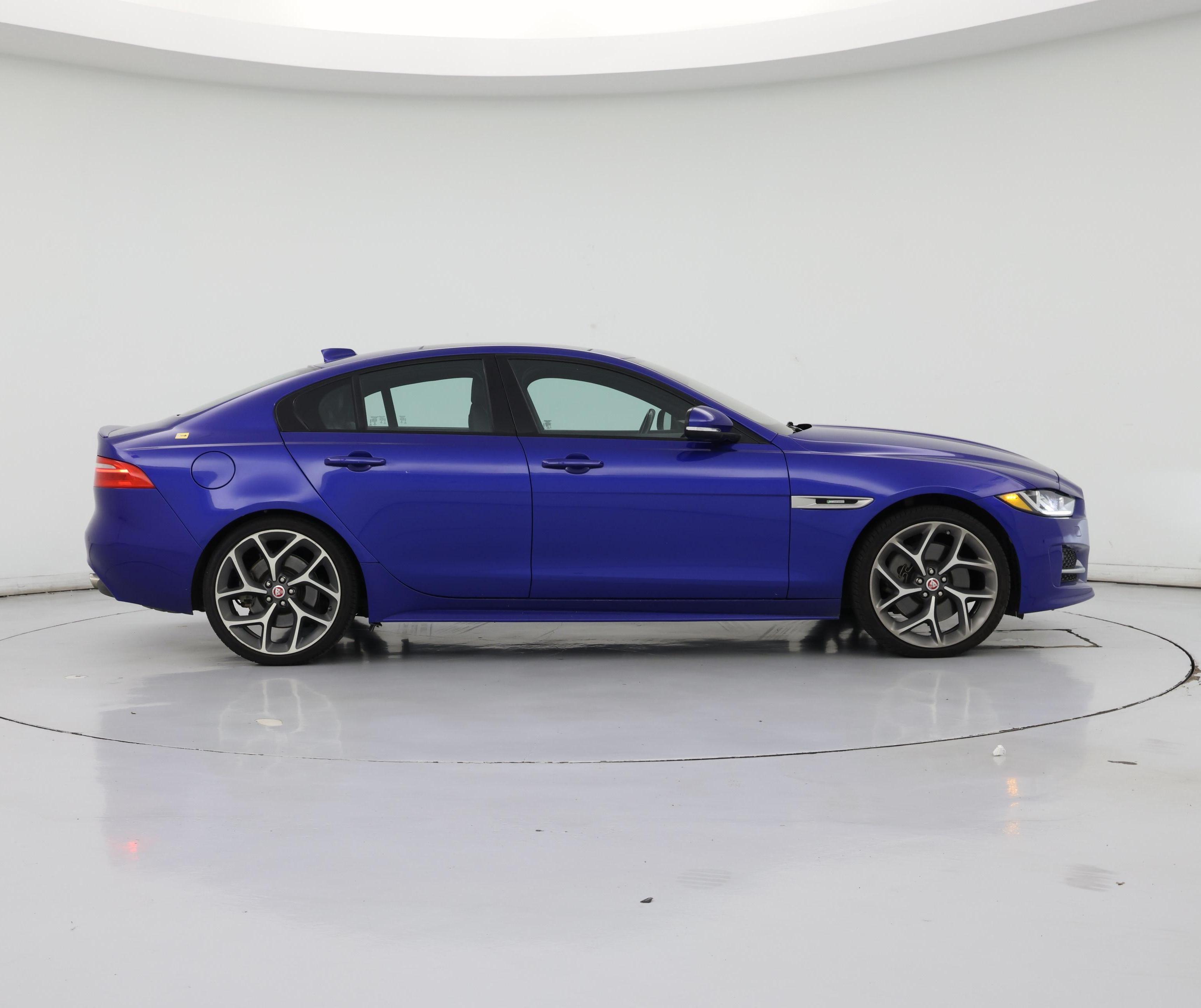 Thumbnail: 2017 Jaguar XE - 7