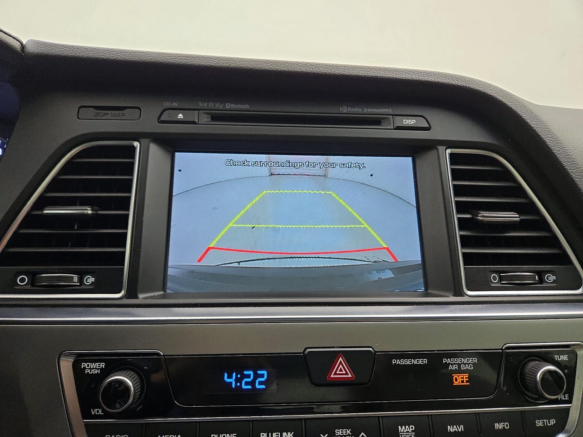 Thumbnail: 2015 Hyundai Sonata - 15
