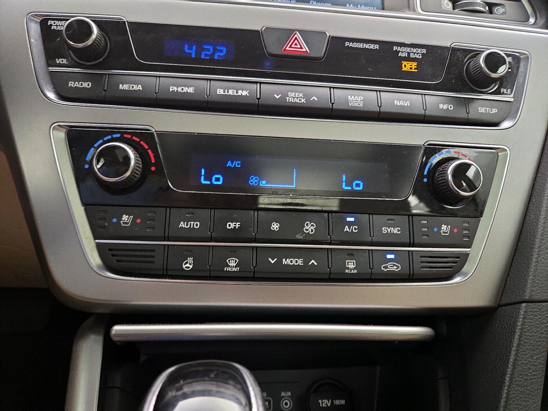 Thumbnail: 2015 Hyundai Sonata - 17