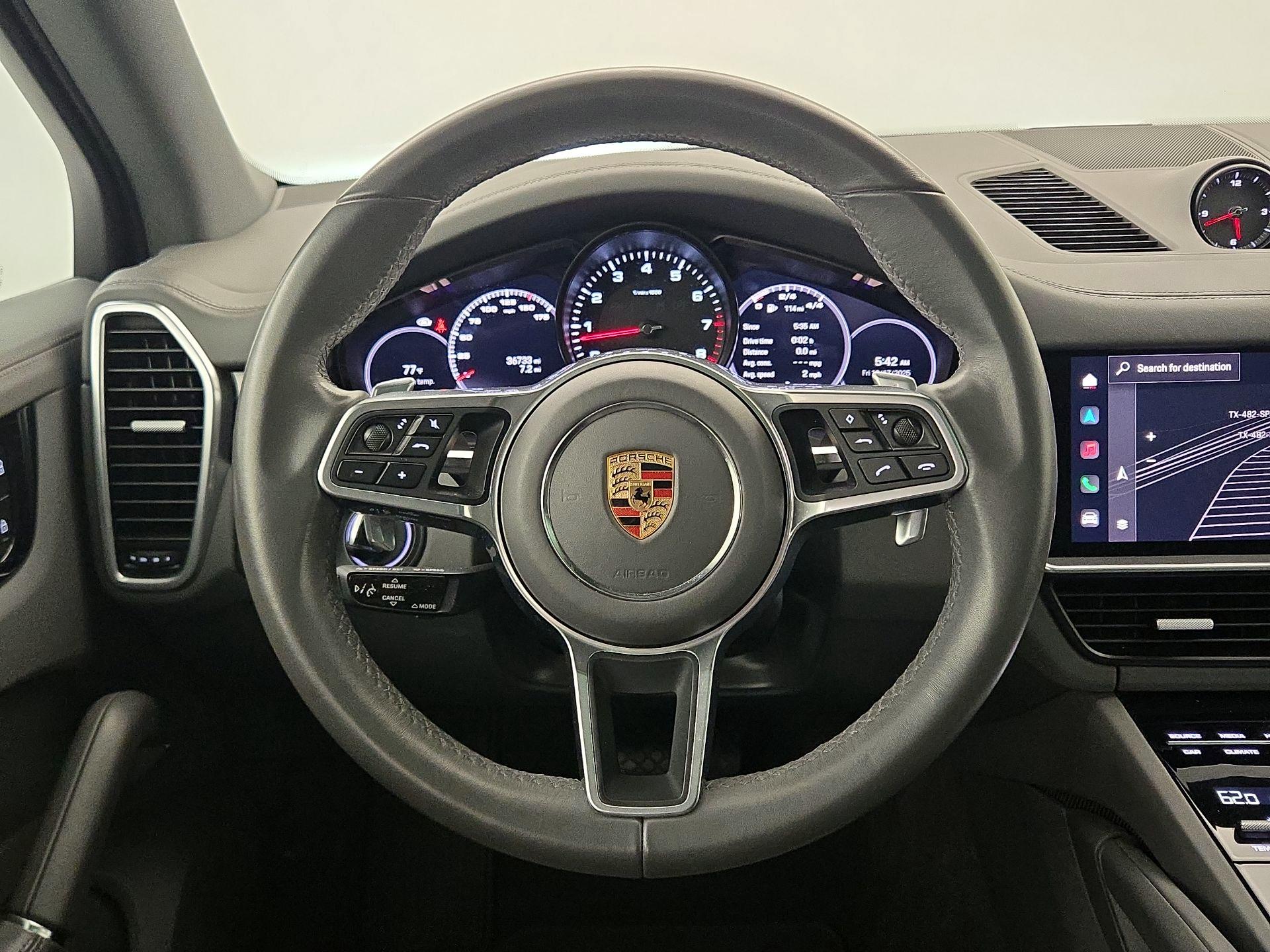 Thumbnail: 2023 Porsche Cayenne - 10