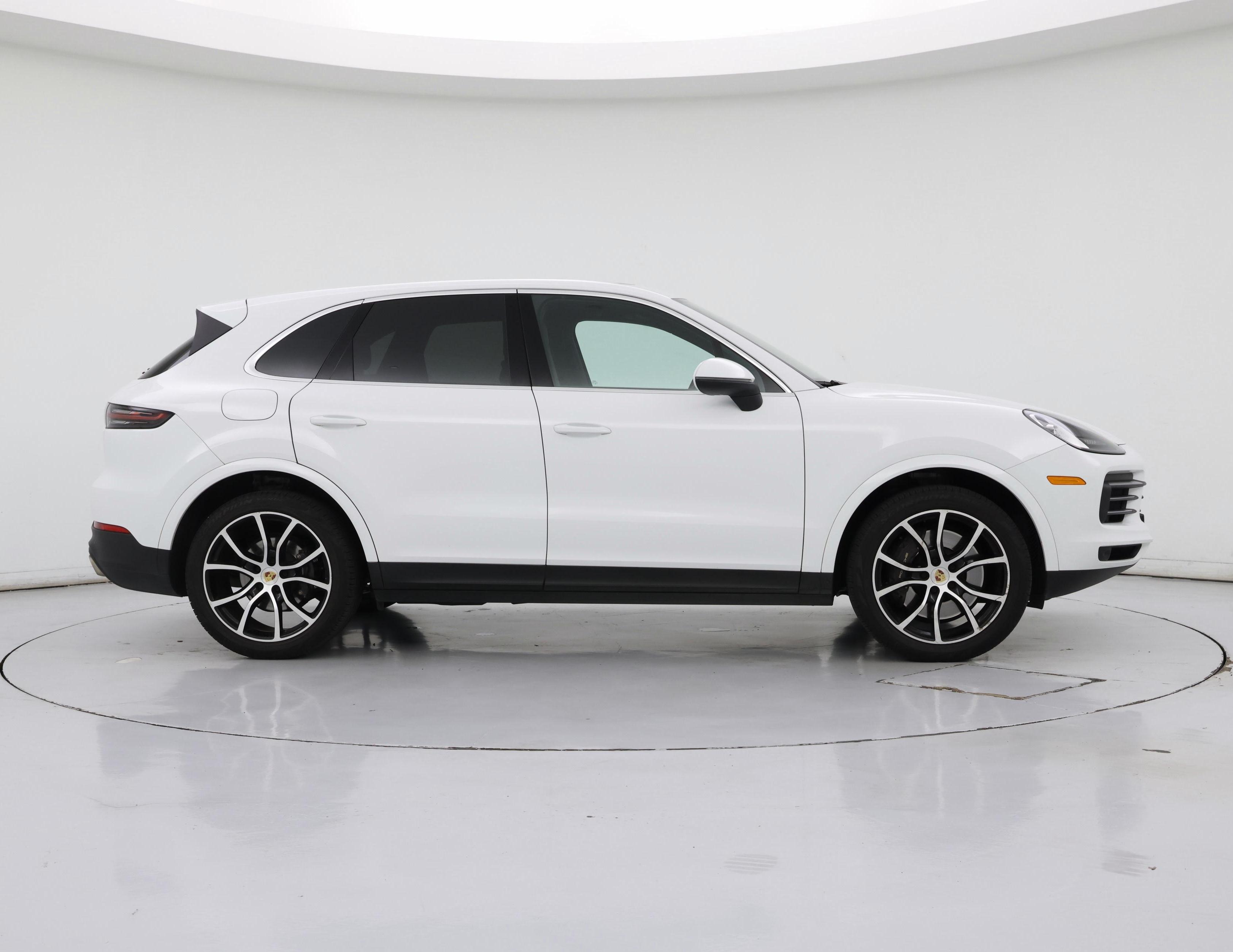 Thumbnail: 2023 Porsche Cayenne - 7