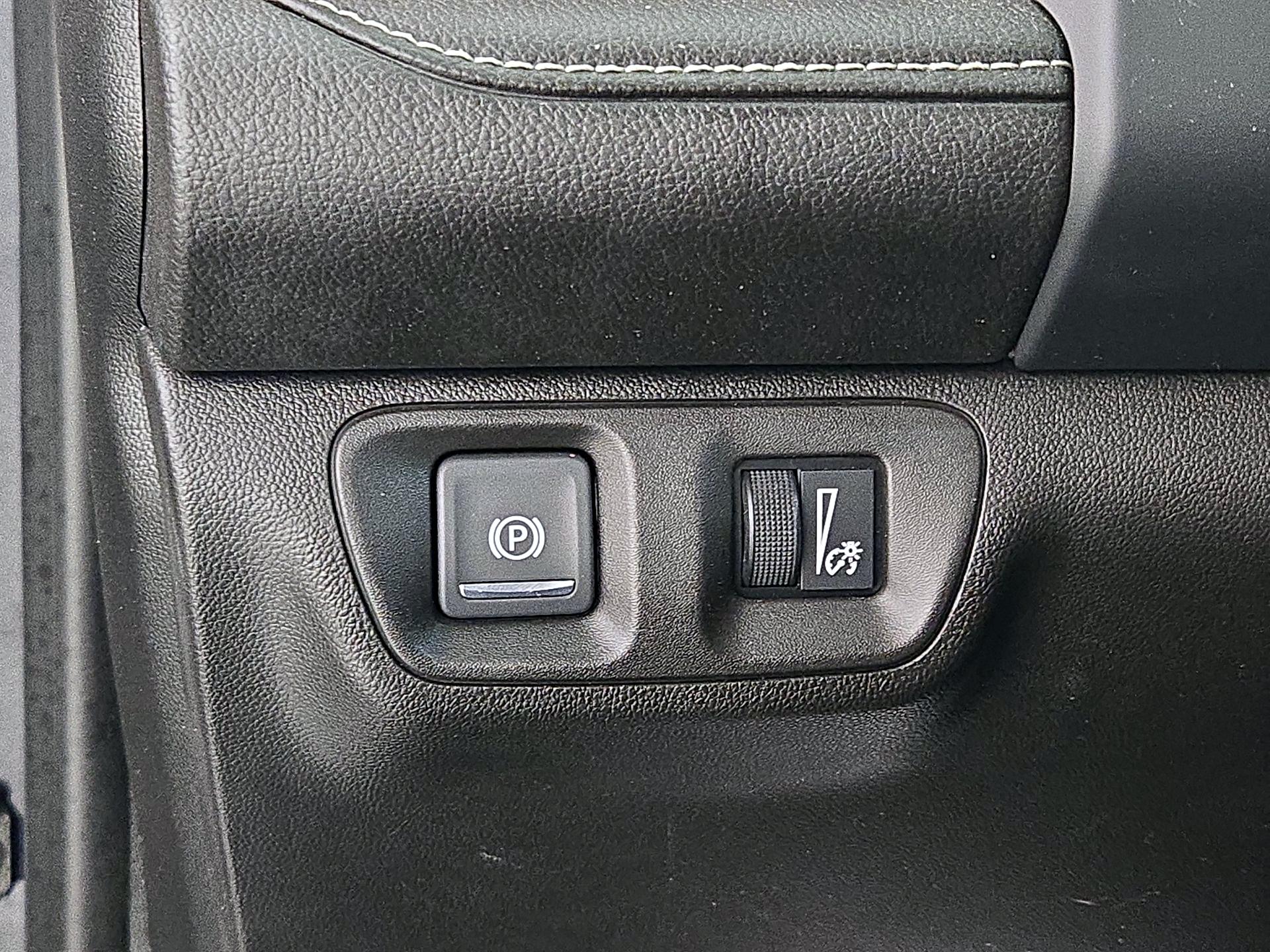 Thumbnail: 2021 GMC Acadia - 13