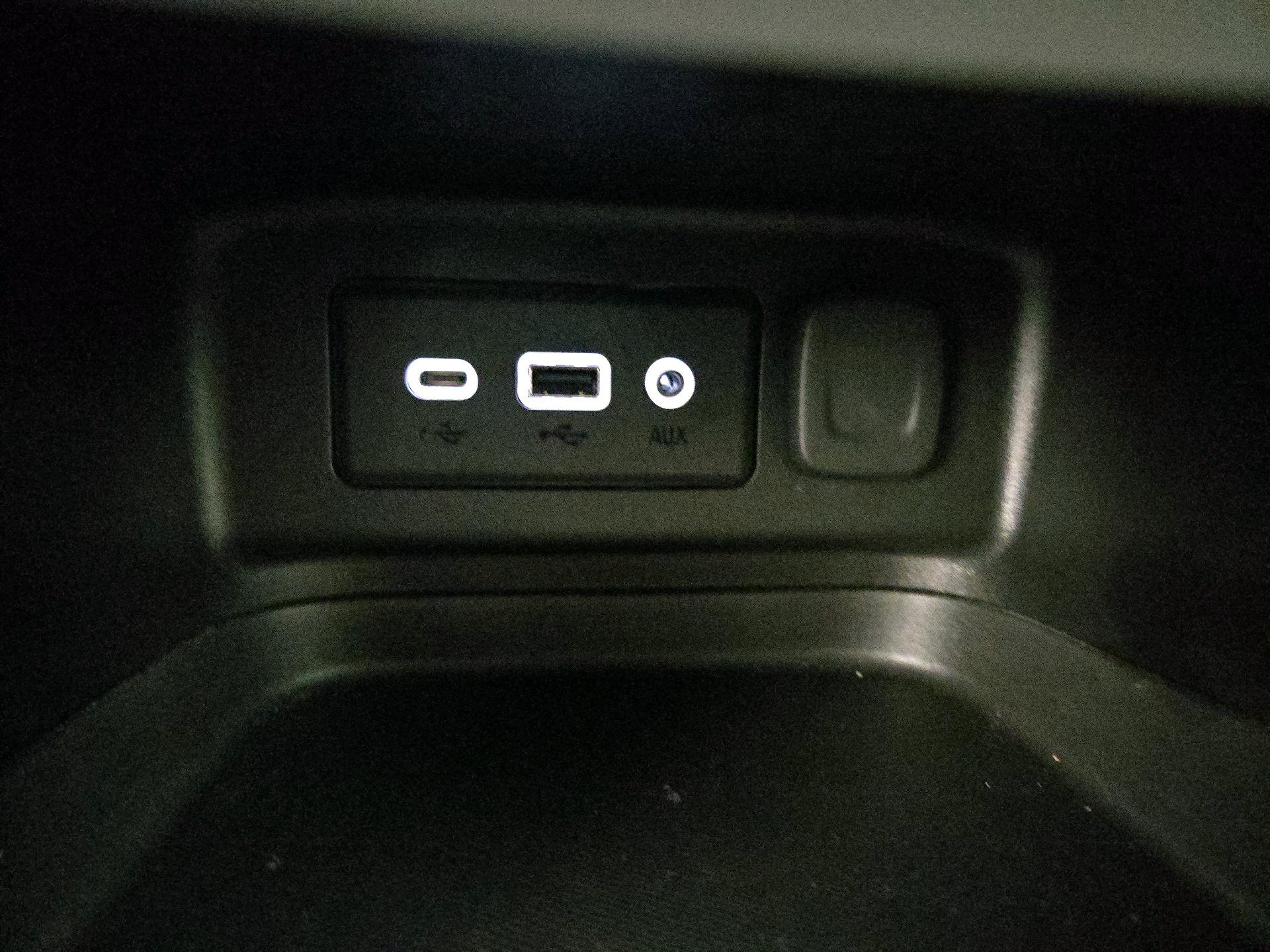 Thumbnail: 2022 Chevrolet Equinox - 18