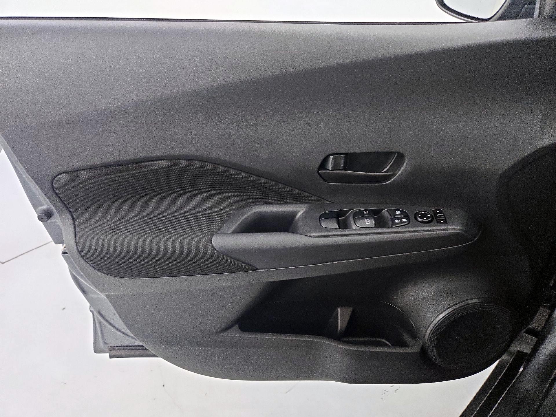 Thumbnail: 2024 Nissan Kicks - 12