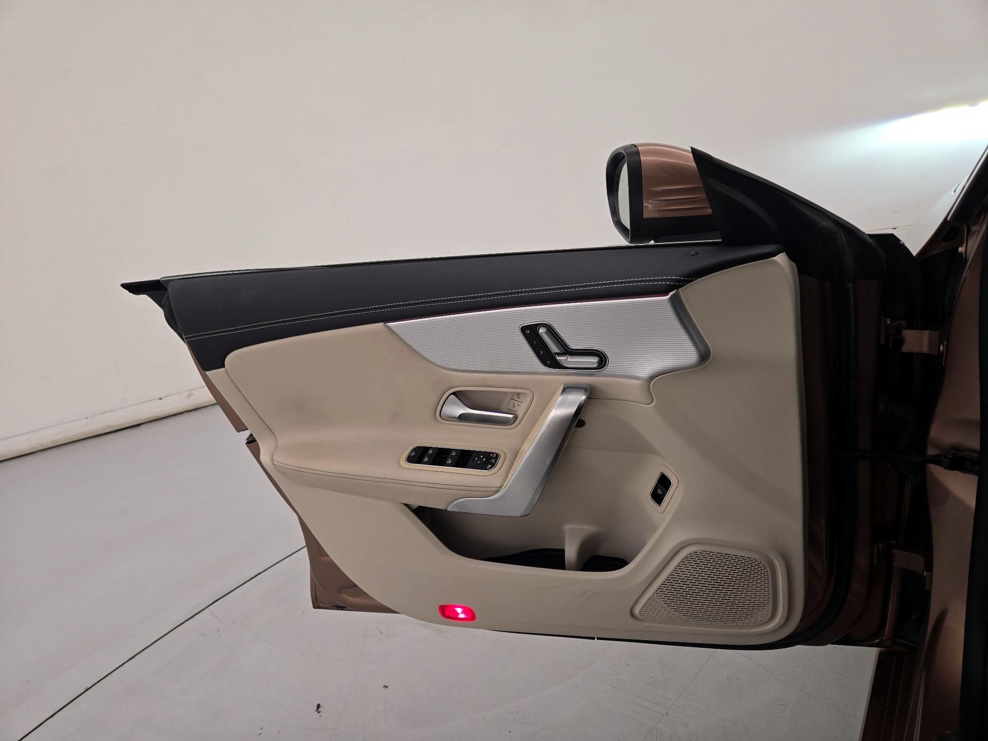 Thumbnail: 2022 Mercedes-Benz CLA - 12