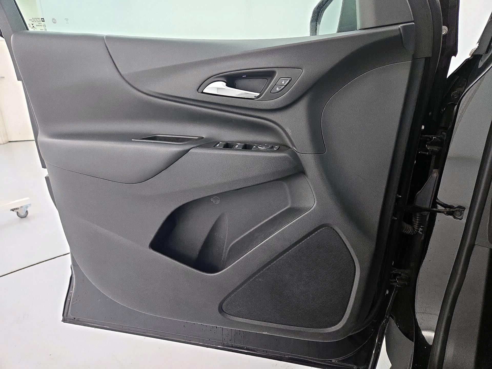 Thumbnail: 2022 Chevrolet Equinox - 12