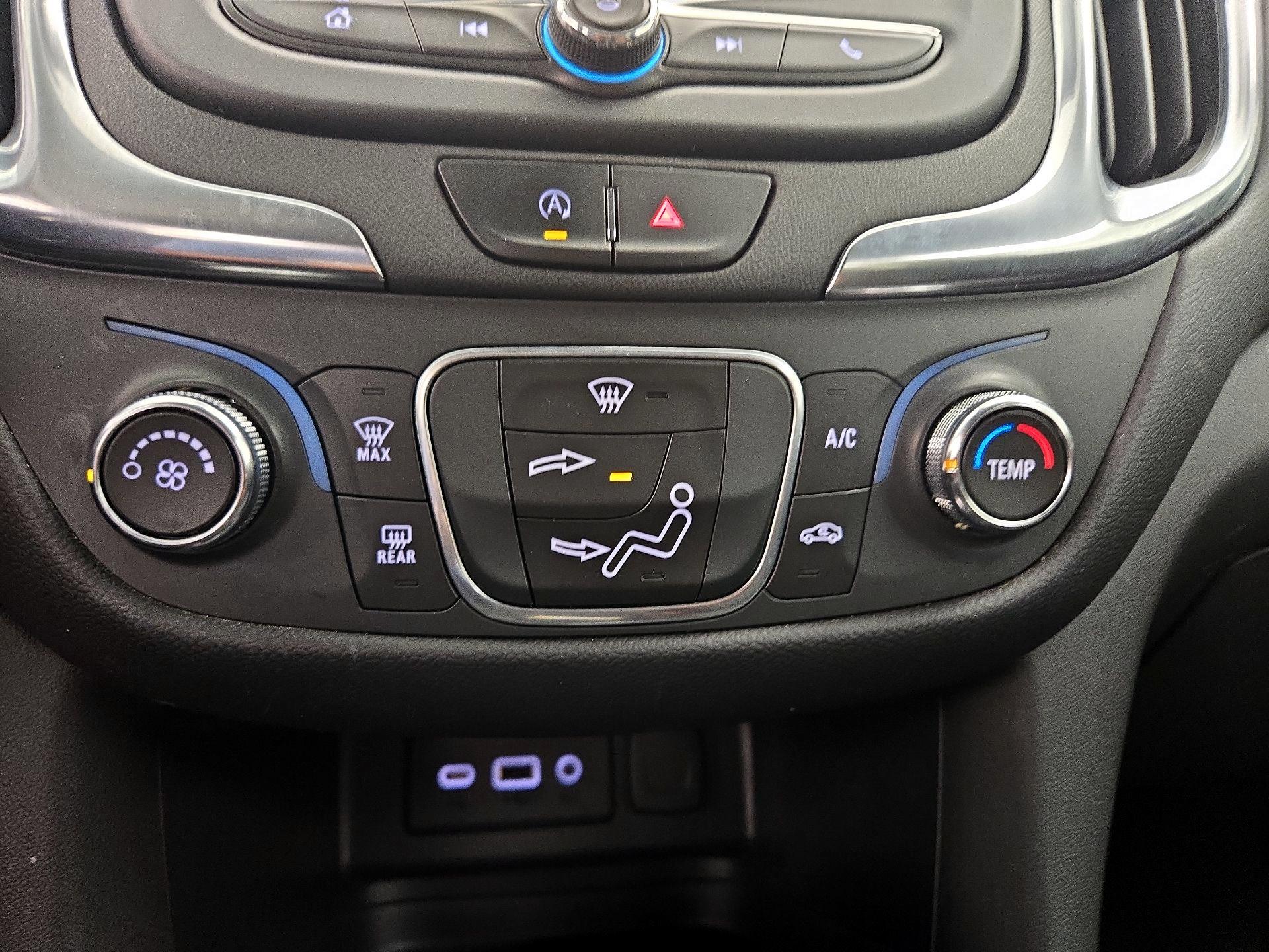 Thumbnail: 2022 Chevrolet Equinox - 16