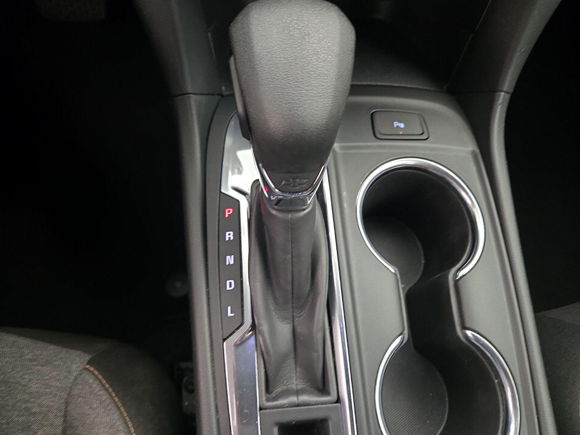 Thumbnail: 2022 Chevrolet Equinox - 17