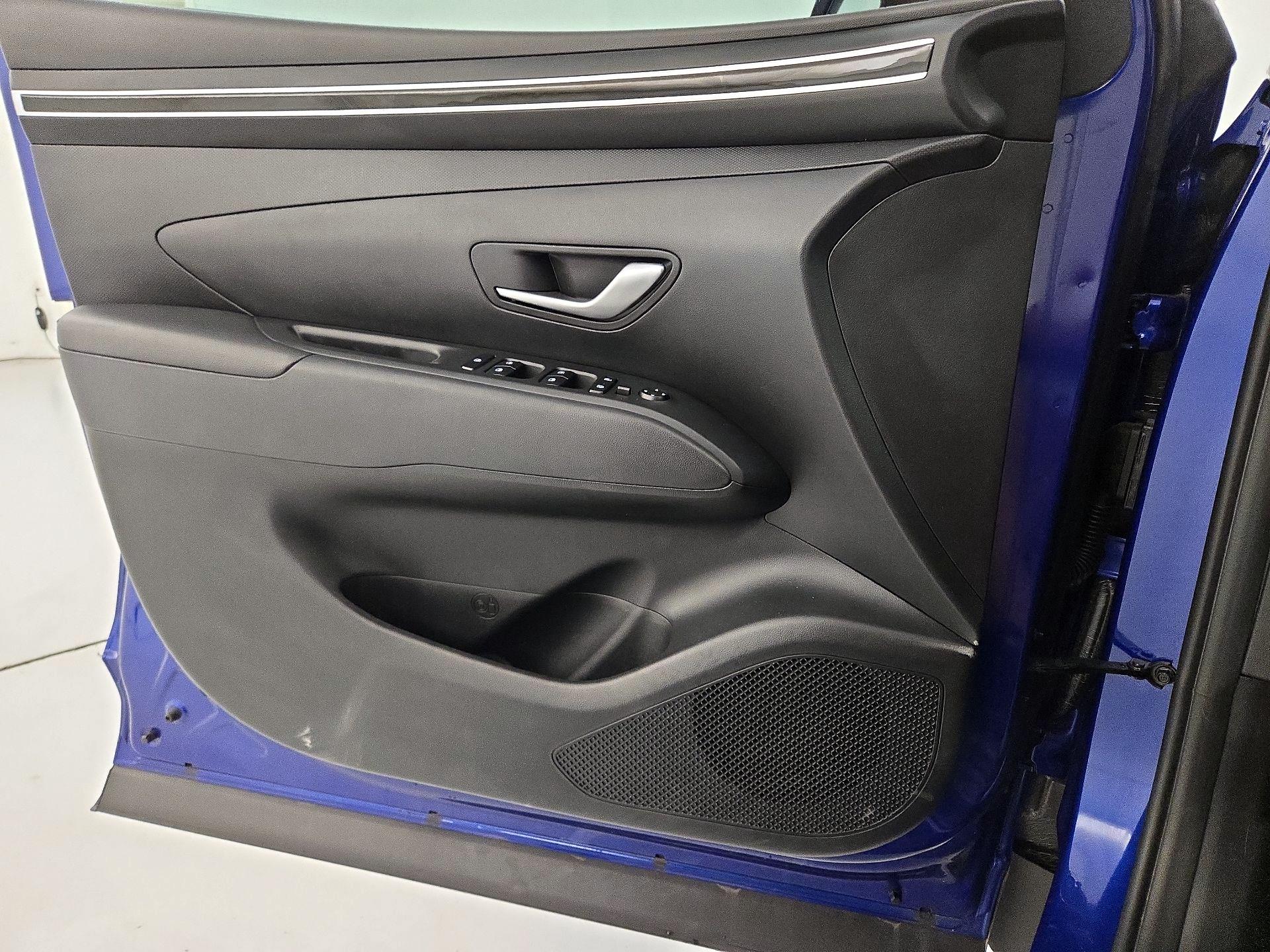 Thumbnail: 2023 Hyundai Tucson - 12