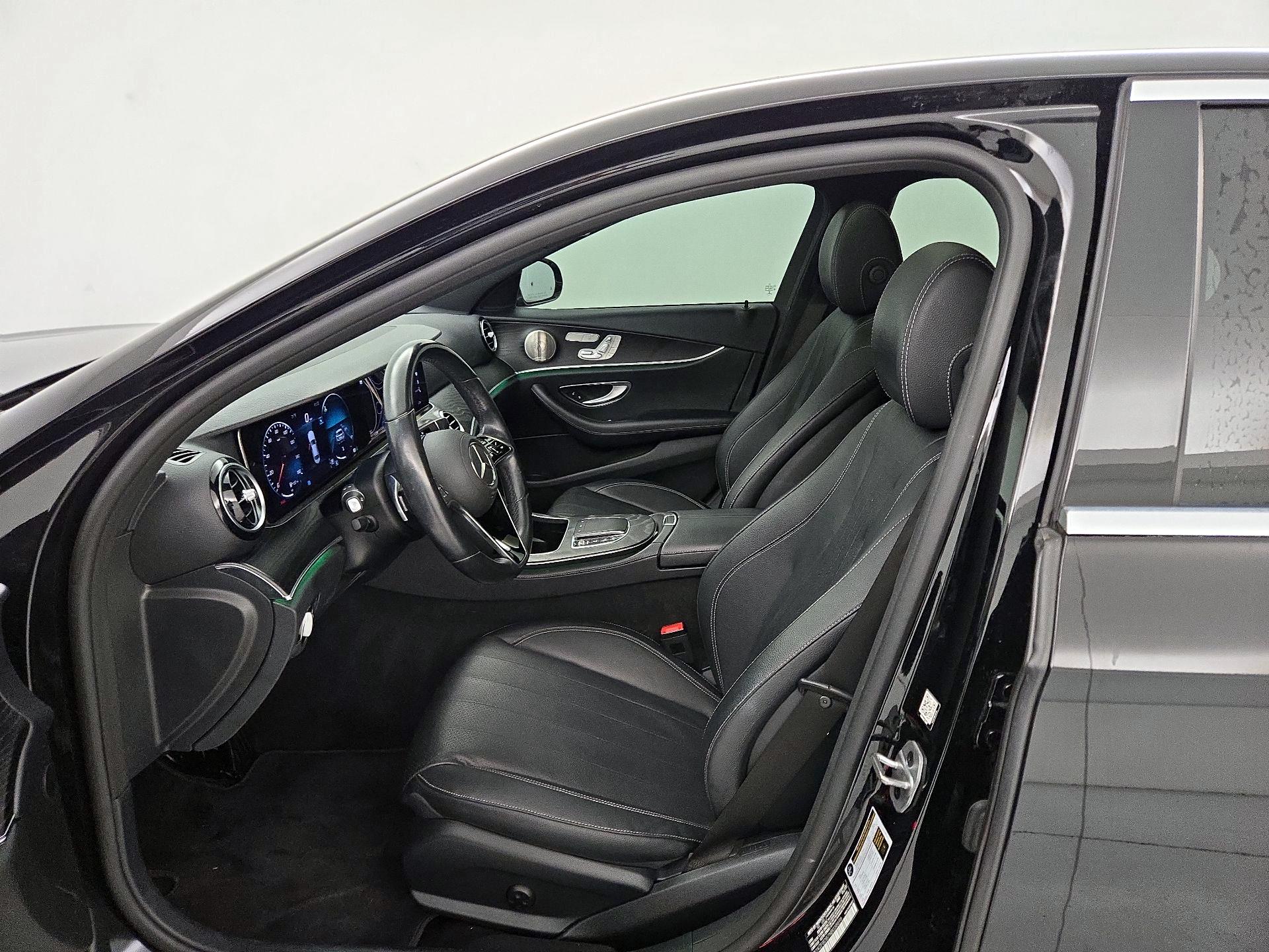 Thumbnail: 2022 Mercedes-Benz E-Class - 11