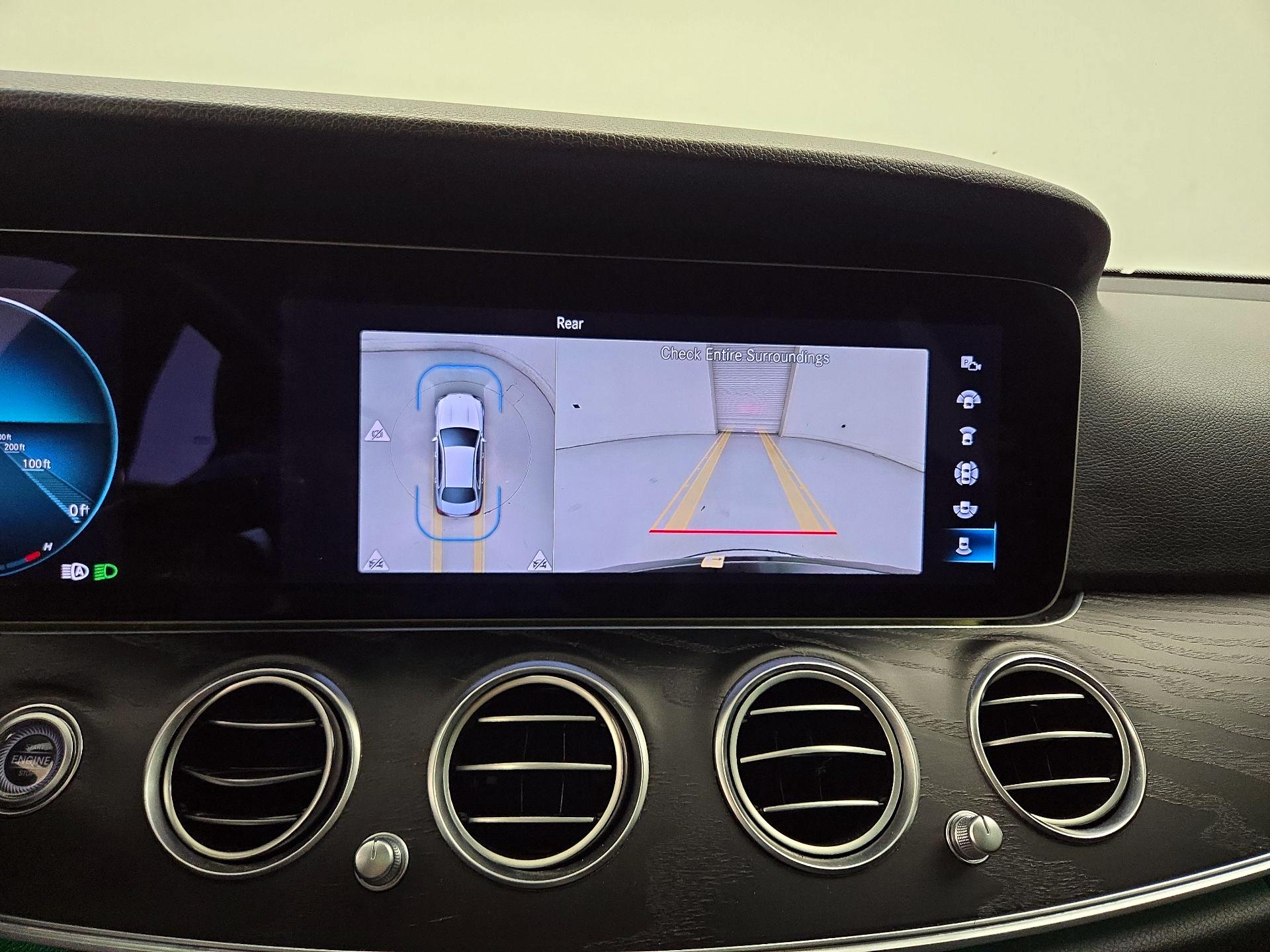 Thumbnail: 2022 Mercedes-Benz E-Class - 15