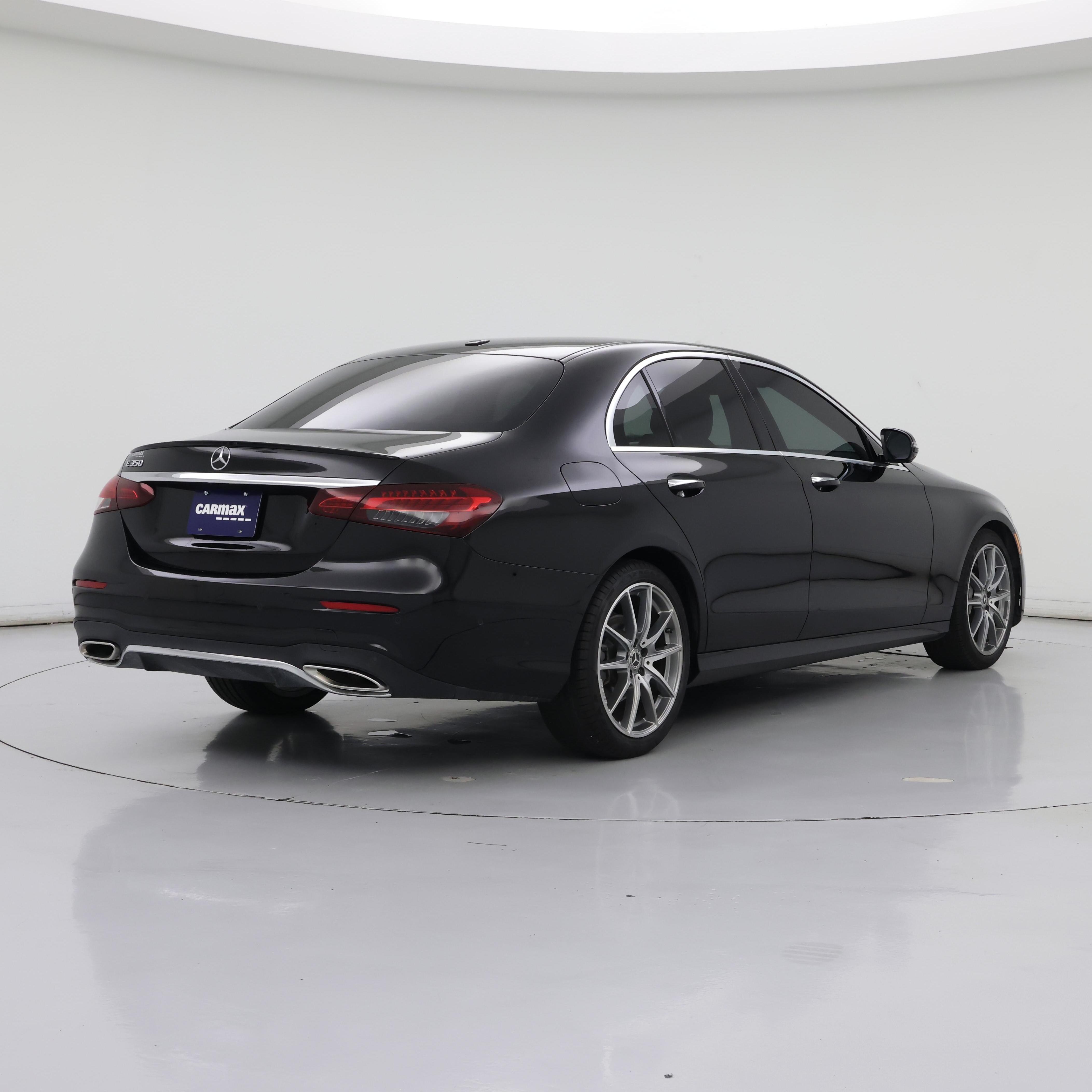 Thumbnail: 2022 Mercedes-Benz E-Class - 8