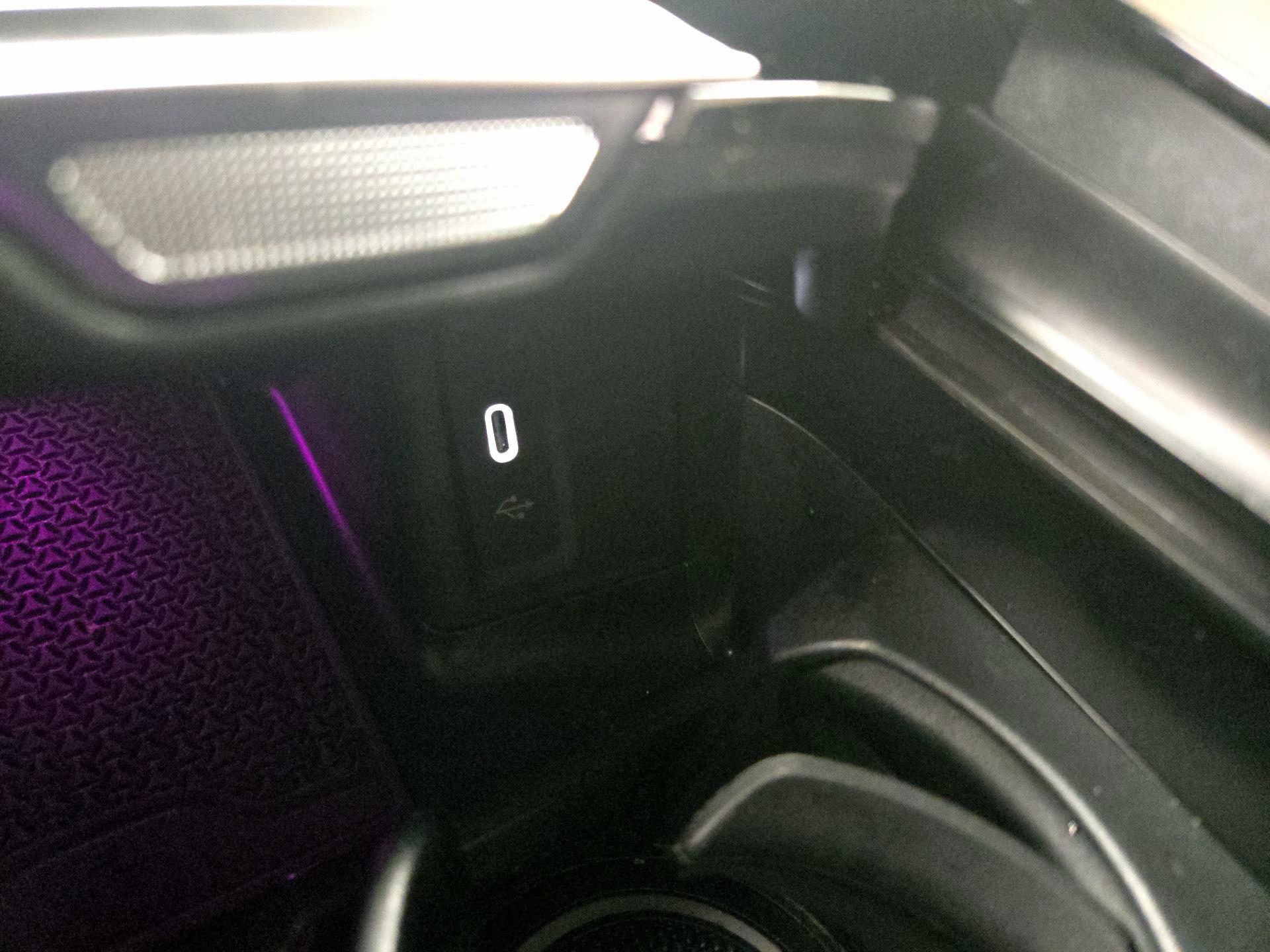 Thumbnail: 2024 Mercedes-Benz GLC - 19