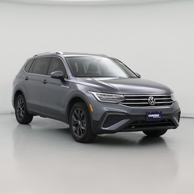 Gray 2023 Volkswagen Tiguan SE