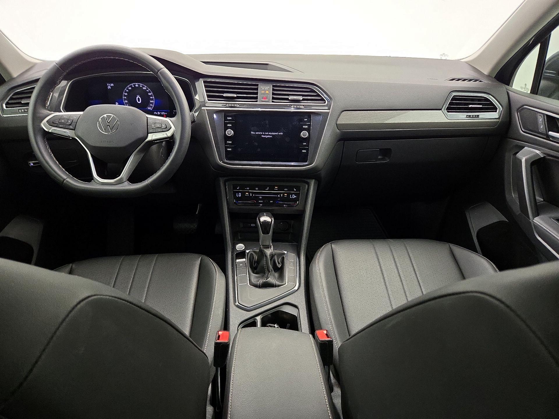 Thumbnail: 2023 Volkswagen Tiguan - 9