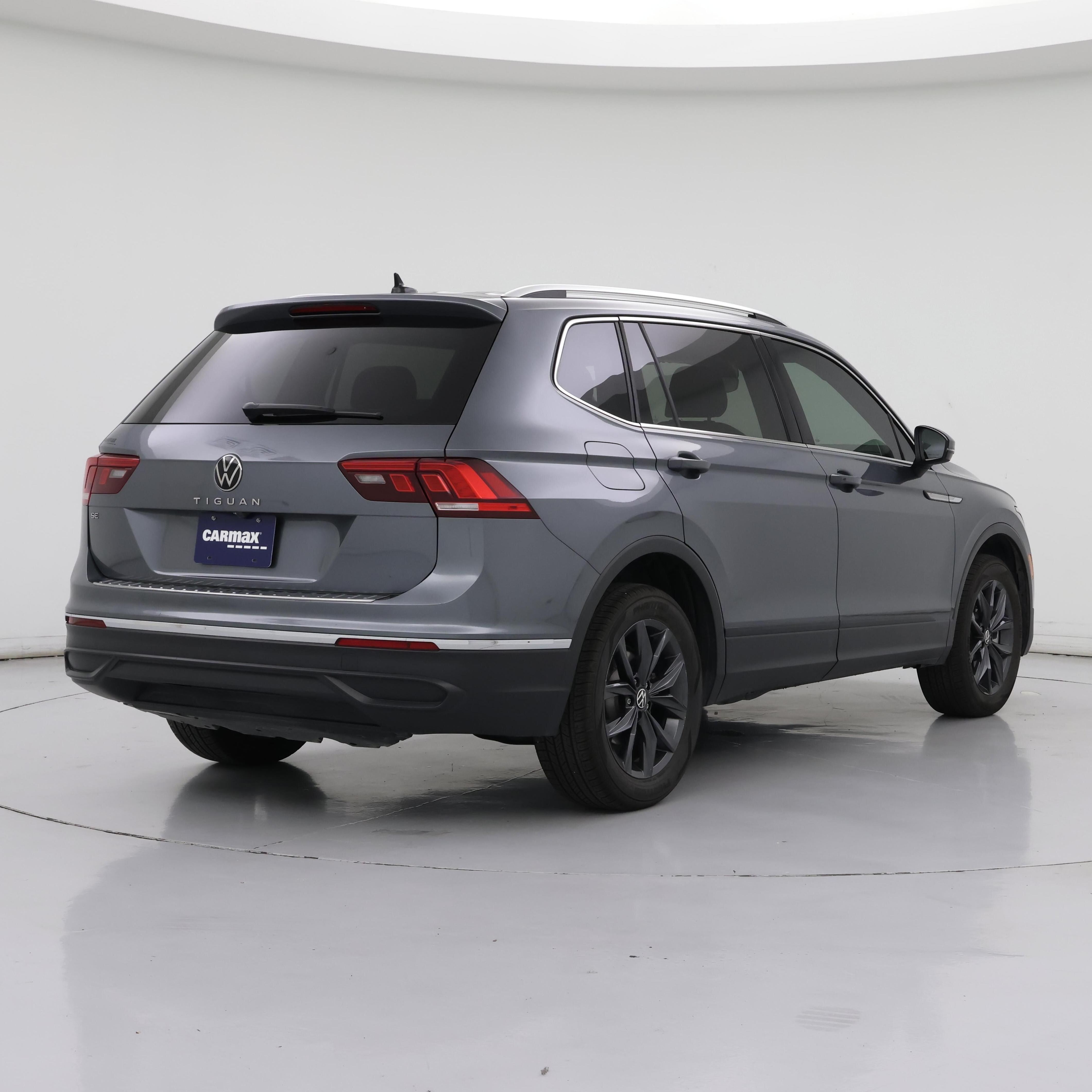 Thumbnail: 2023 Volkswagen Tiguan - 8