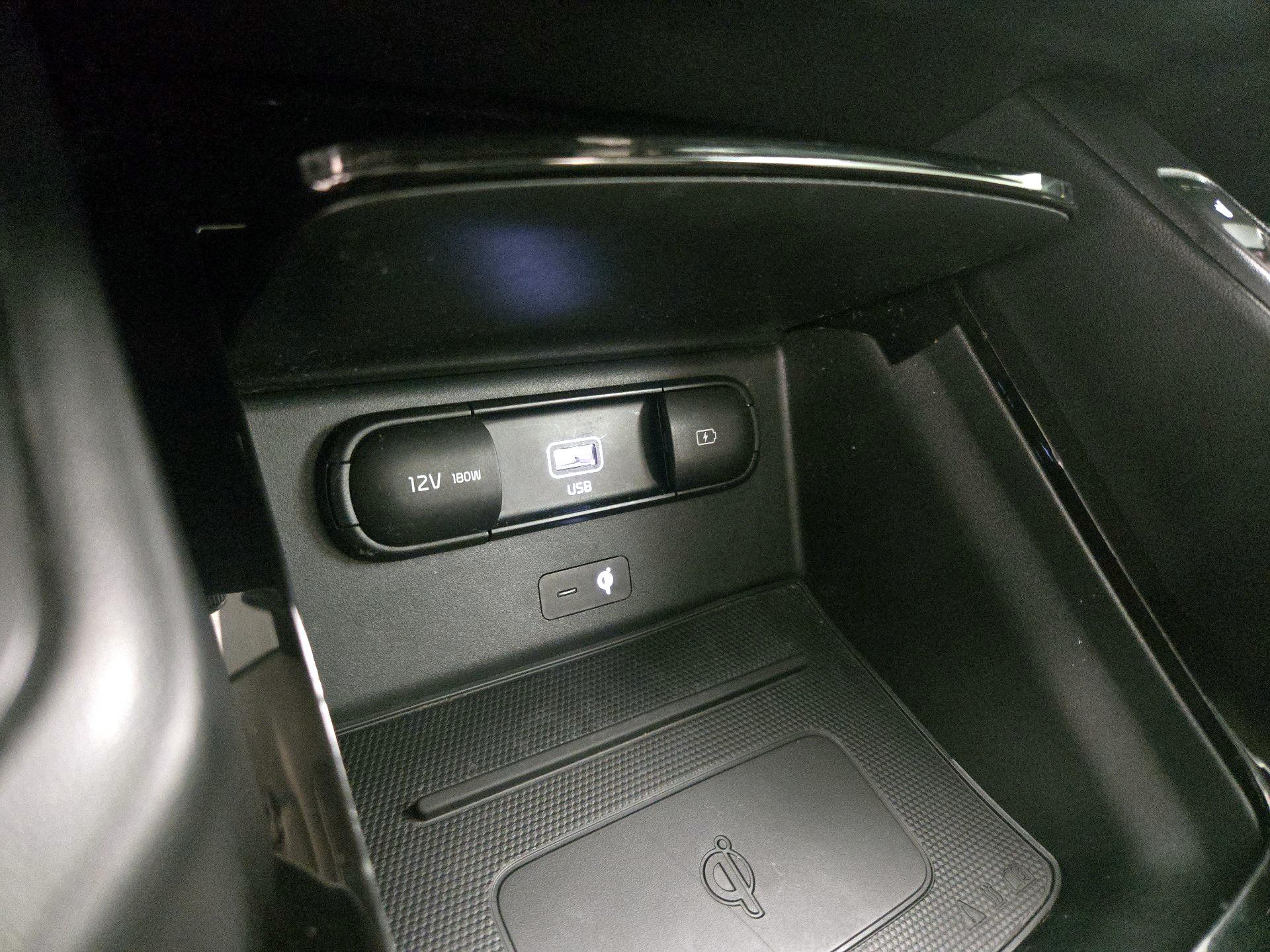 Thumbnail: 2022 Kia Telluride - 19