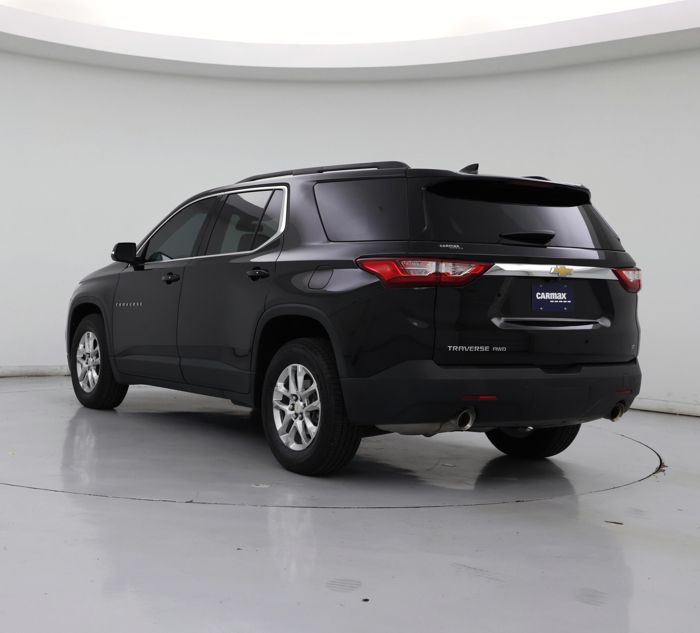 Thumbnail: 2021 Chevrolet Traverse - 2