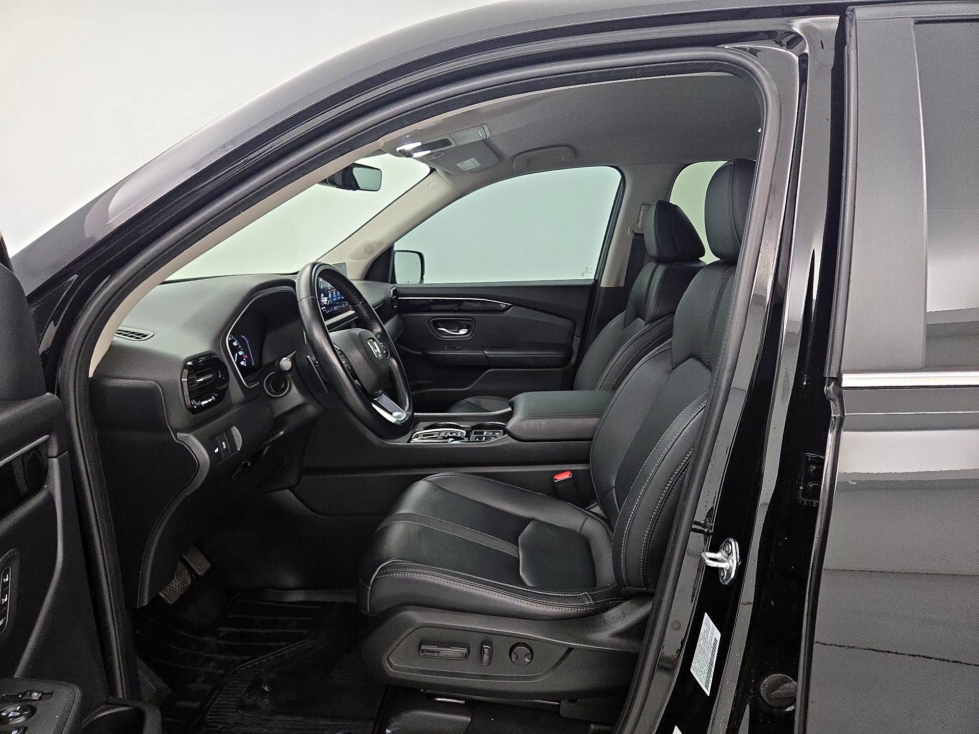 Thumbnail: 2023 Honda Pilot - 11